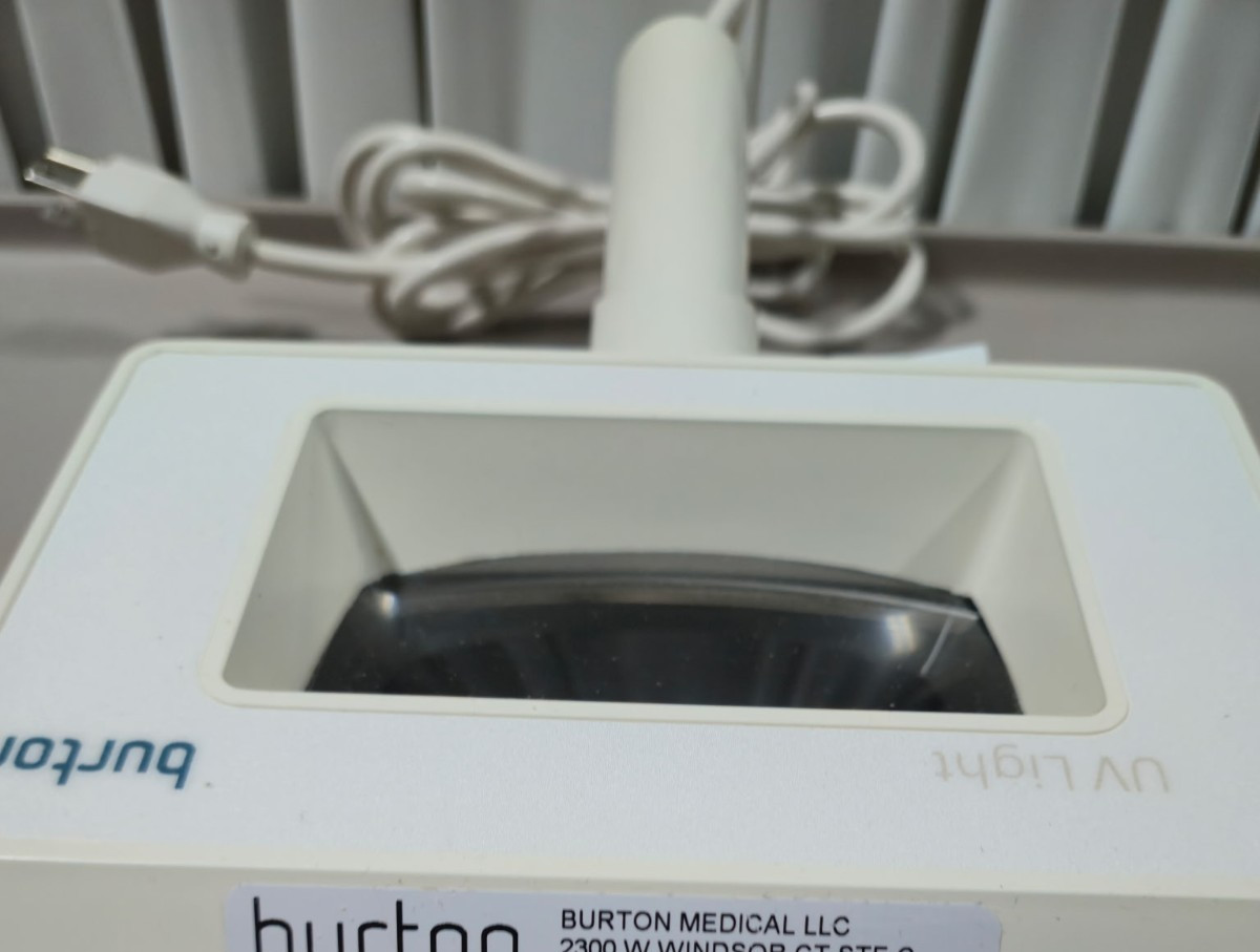 Lot of Two (2) Woods UV Lamps (Burton and GRAFCO)