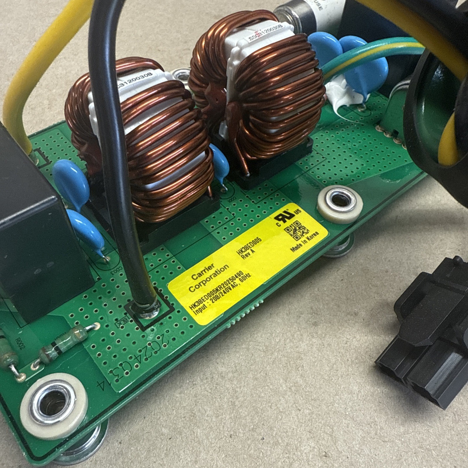 Carrier EMI Control Board HK38ED005 Rev A 208/240V