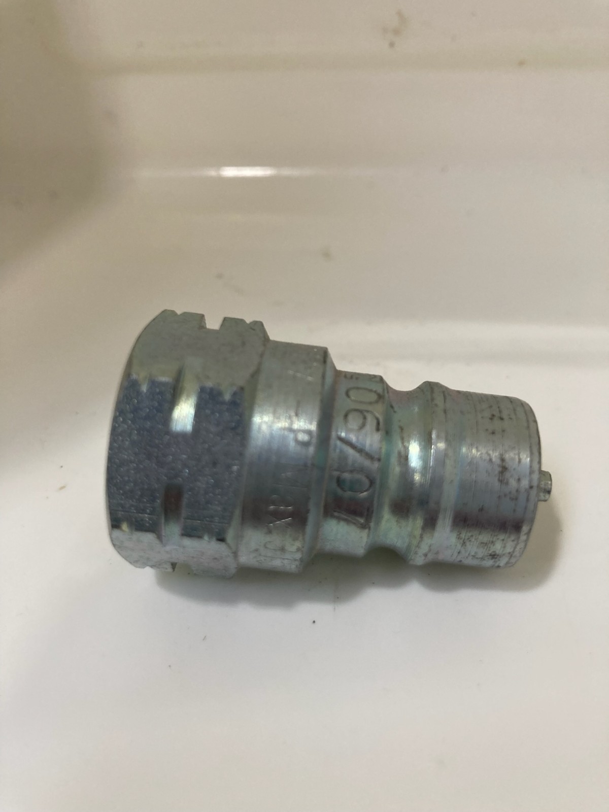 ISO 7241-B Male Nipple Hydraulic Quick Connect Plug