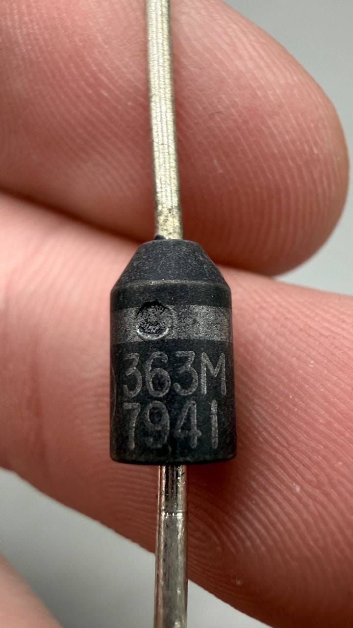 Lot of 24 Vintage Westinghouse 363M Silicon Rectifier Diodes Axial NOS 1979