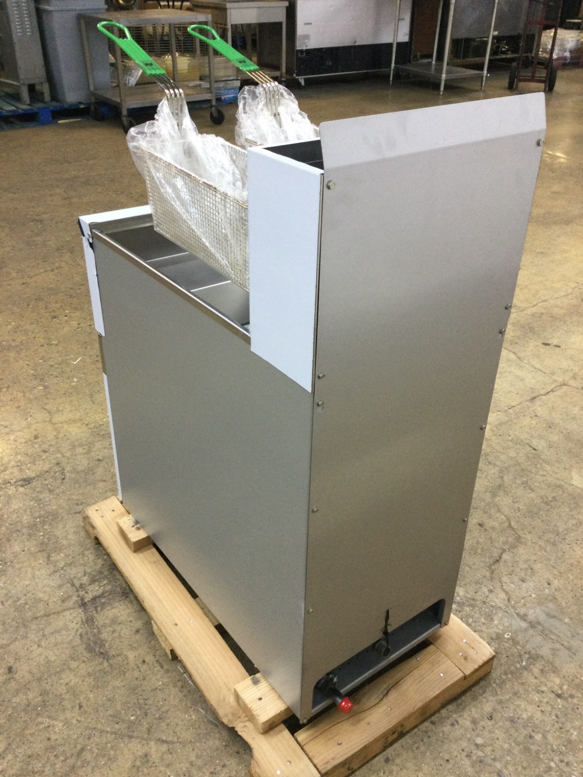 Dean Frymaster SR152GN Gas 50lbs Deep Fryer
