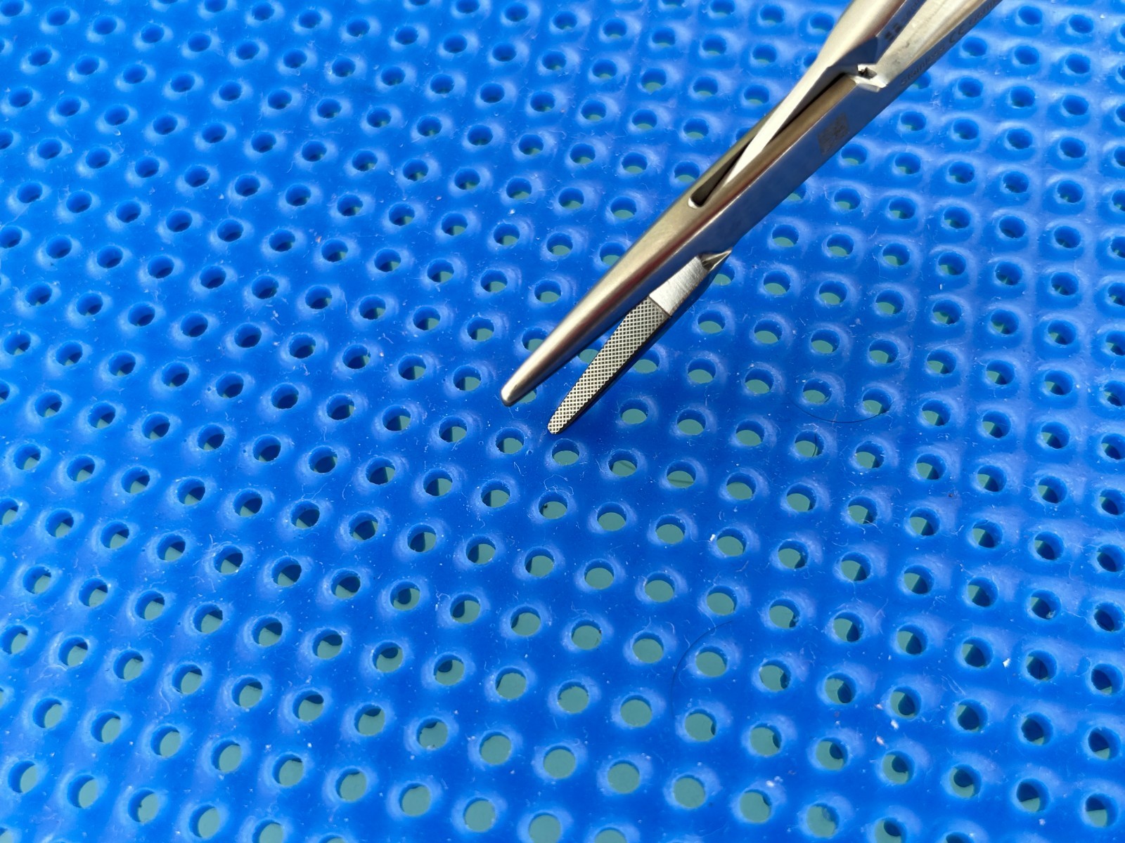 Symmetry Surgical 32-365 Needle Holder; Crile-Wood; Straight; 10 1/8 in, TC