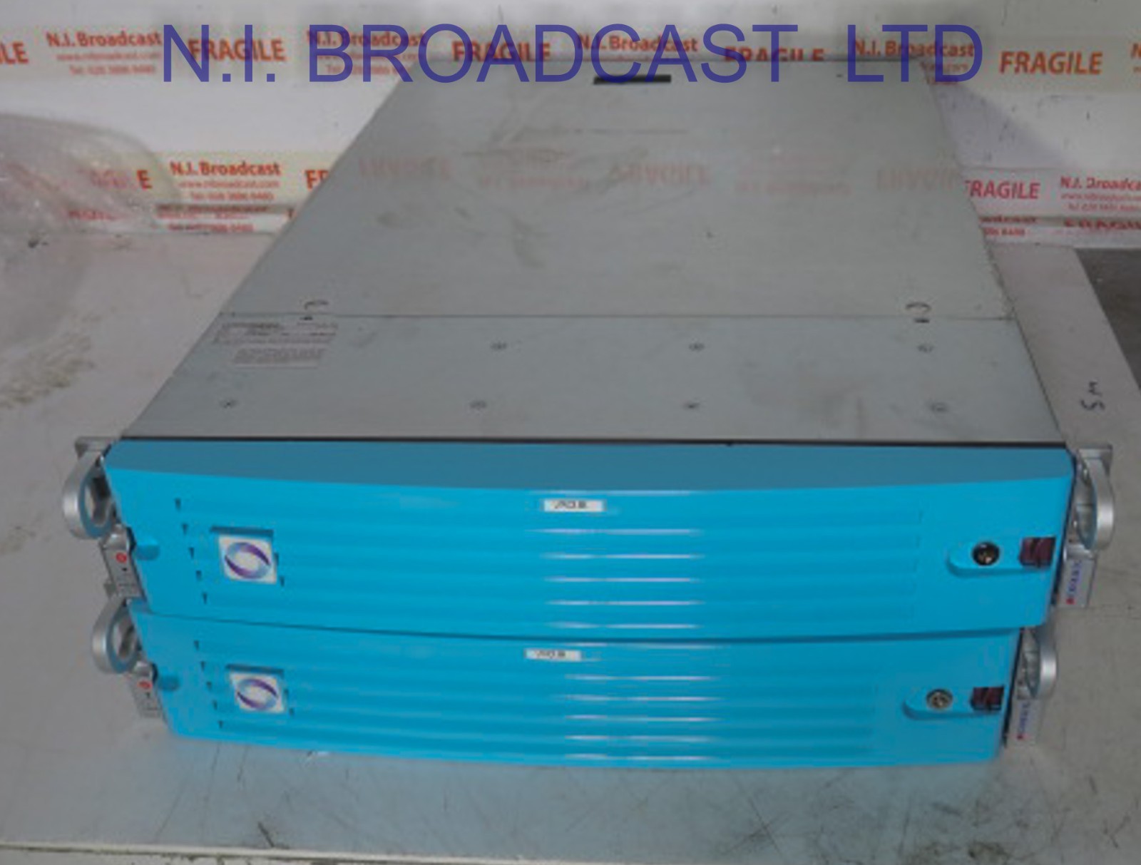 Chyron Hego lyricX  3G/ HD graphics system, + 8x 512gb  SSD (Lyric pro V8.7