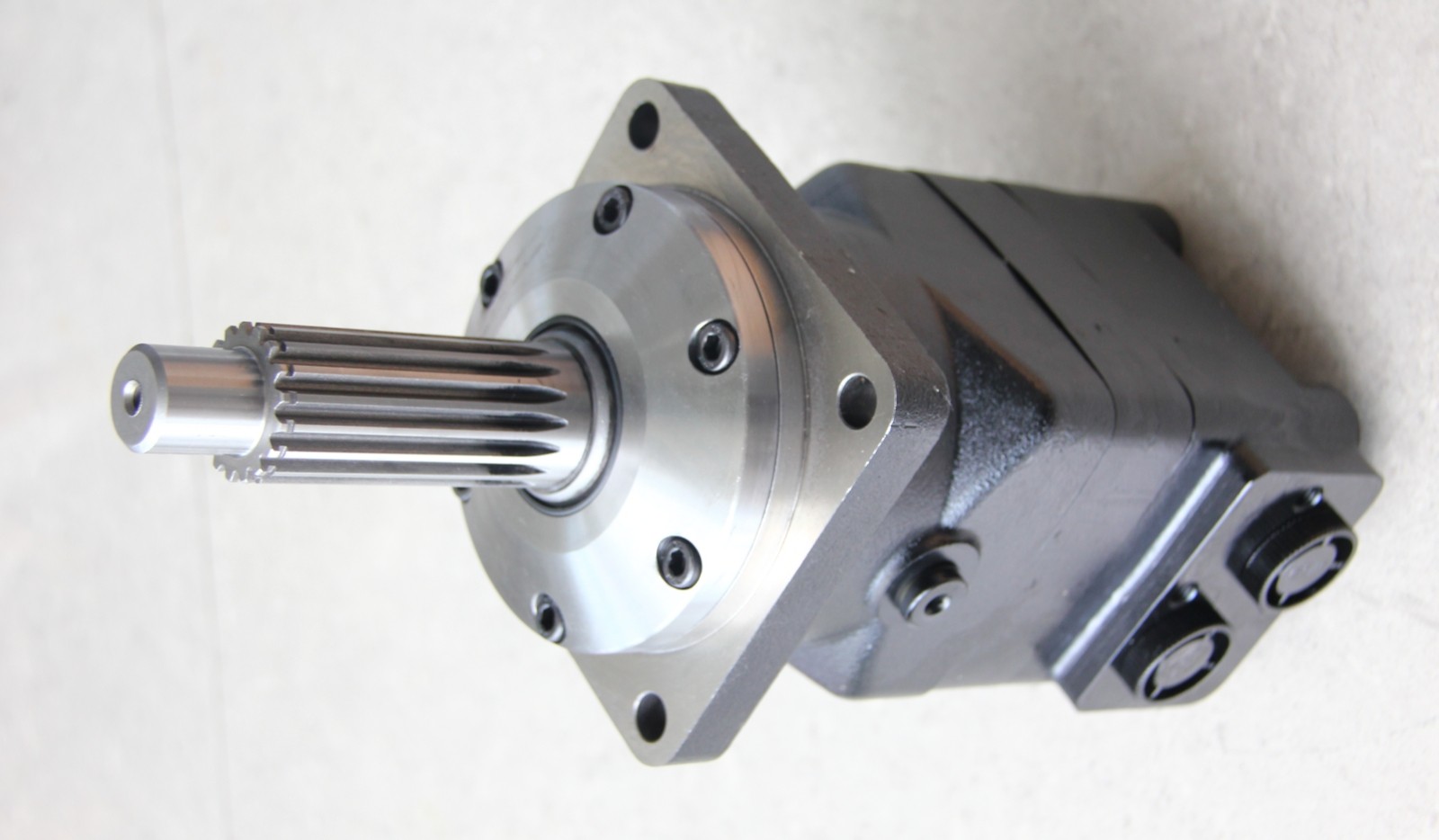 Hydraulic Drive Motor FOR Case 1838 1840 Skid Steer Loaders 141387A2 230 G2U
