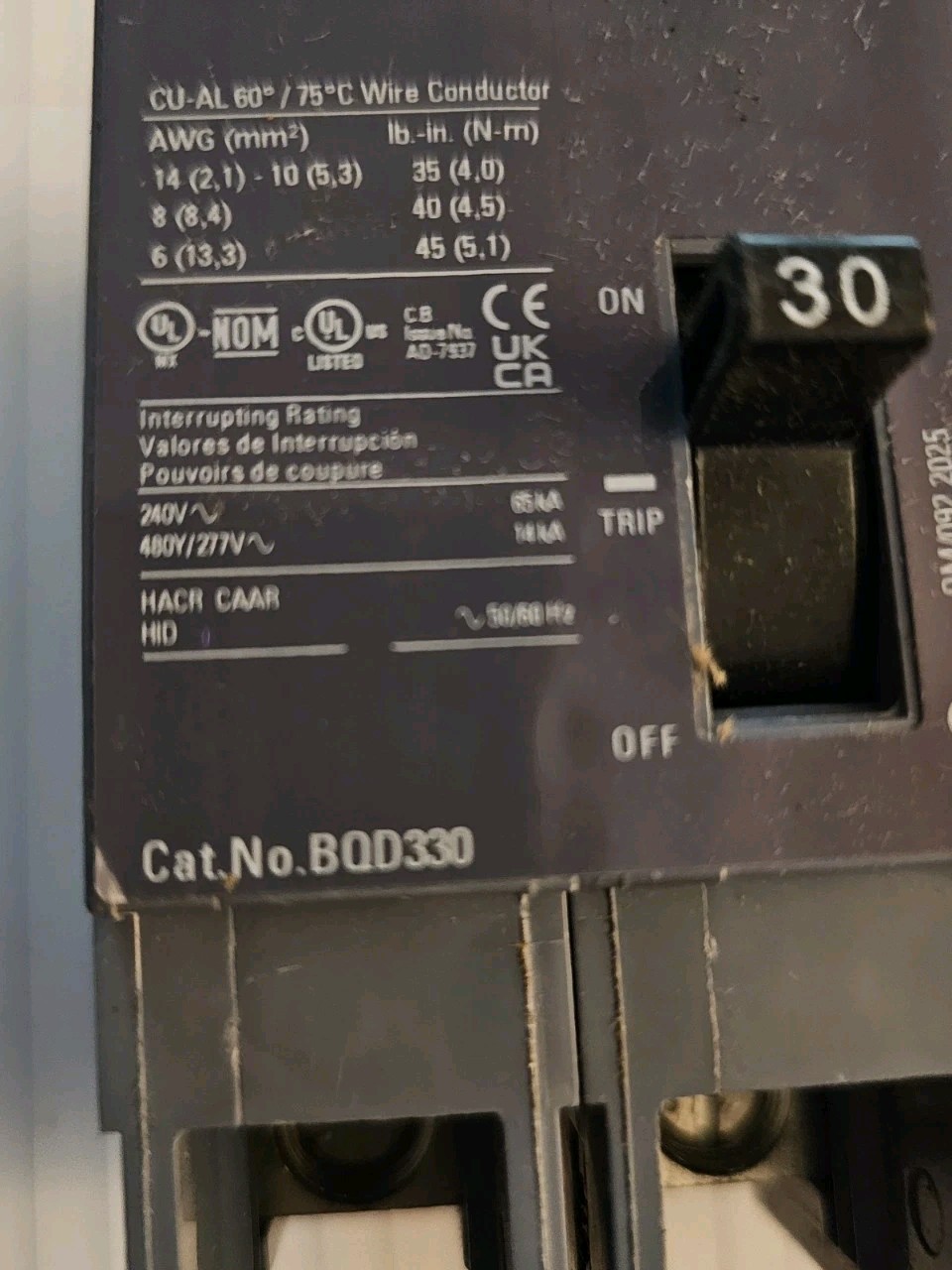 Siemens BQD330 30 Amp 480 VAC 3 Pole Type BQD Bolt On Breaker NO BOX