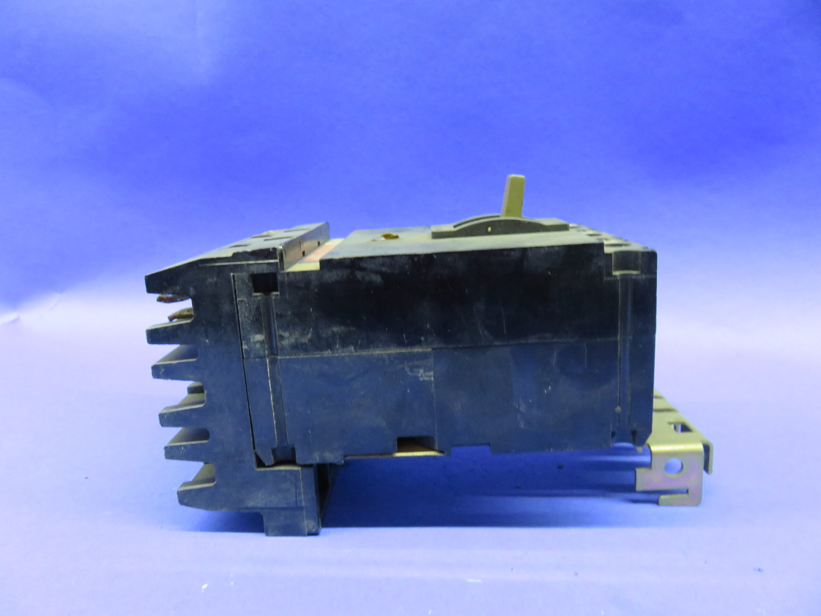 SQUARE D CIRCUIT BREAKER FH-36015 I-LINE 15A 600V 3P IYEAR WARRANTY