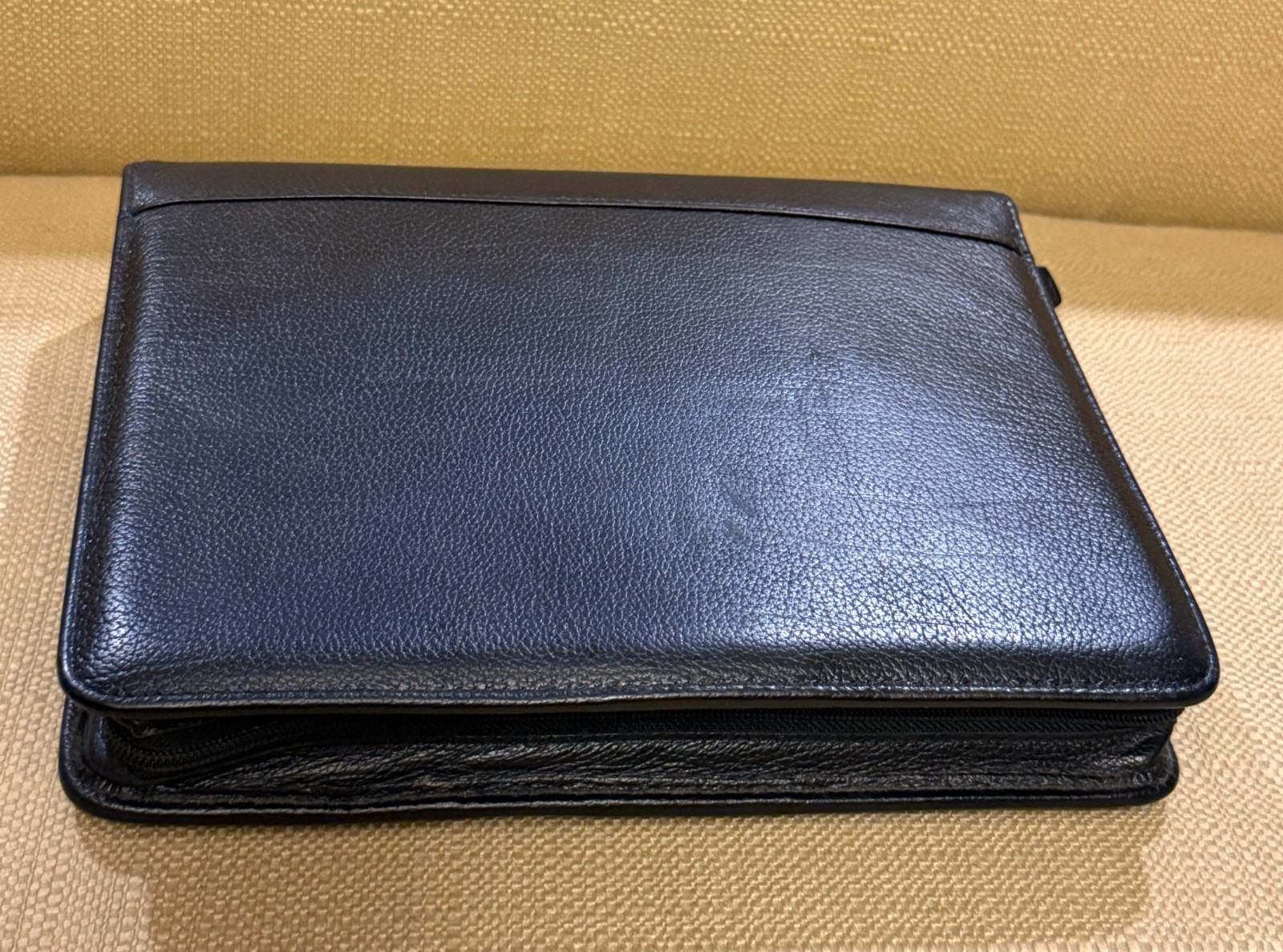 Franklin Quest Classic Black Pebble Leather Zip Around Binder 7-Ring Organizer