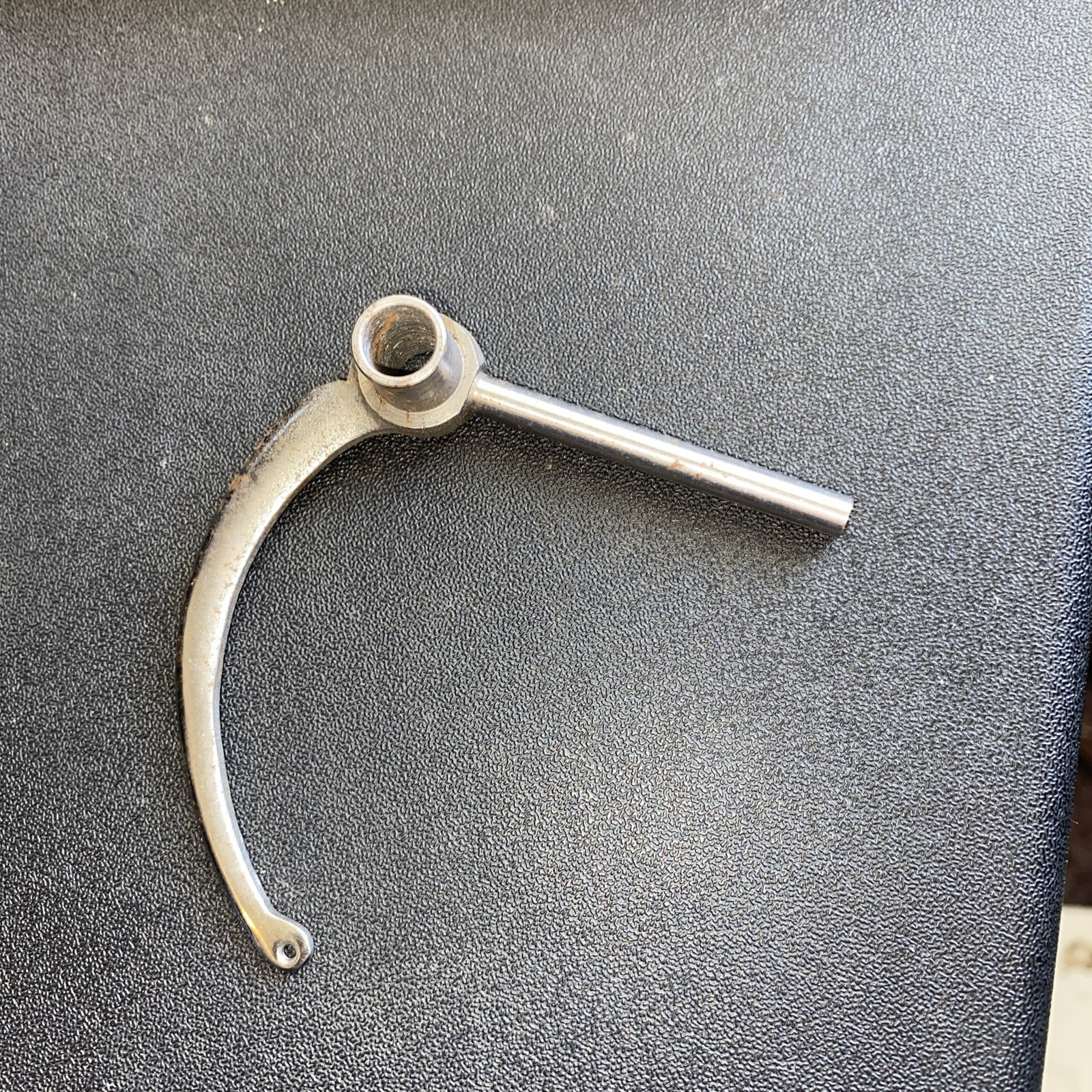 *NOS* 244059-SINGER-TAKEUP LEVER-FOR SEWING MACHINES-FREE SHIPPING*