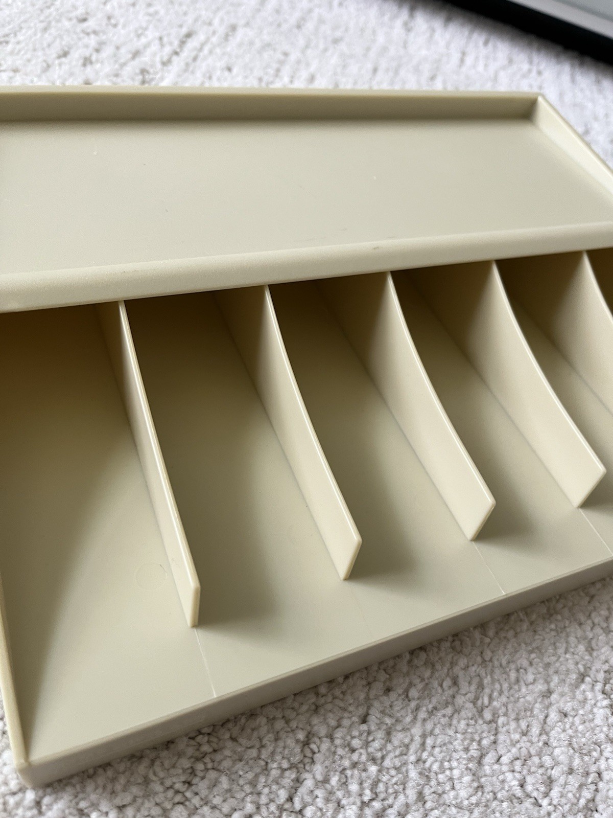 Vintage Beige Plastic Currency Strap Organizer Bank Teller Bill Band Rack 6 Slot