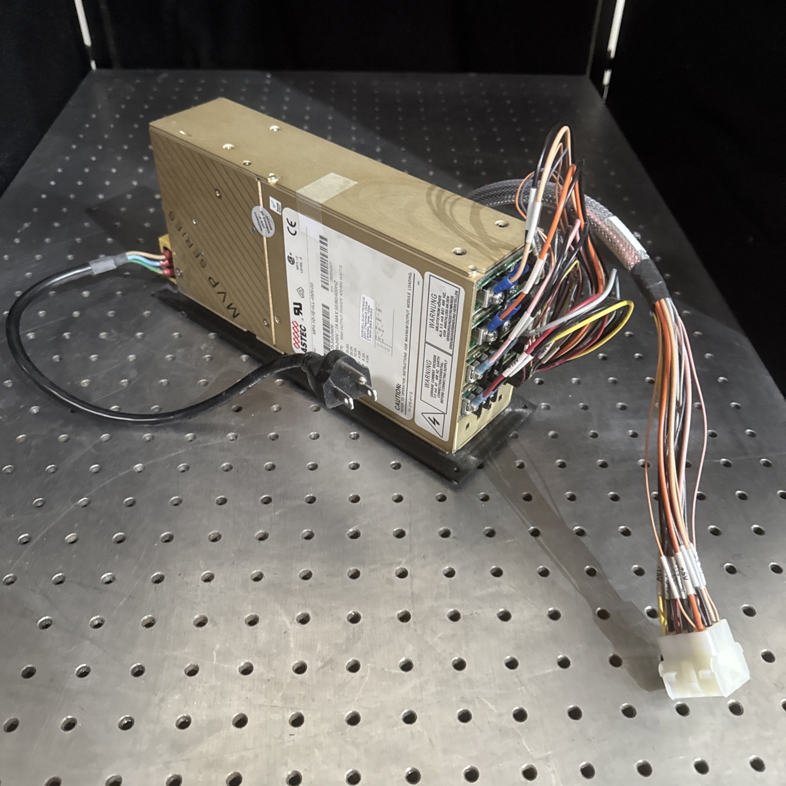 Astec MP4-1D-1E-4LL-4NN-00 Industrial Power Supply 73-540-5056