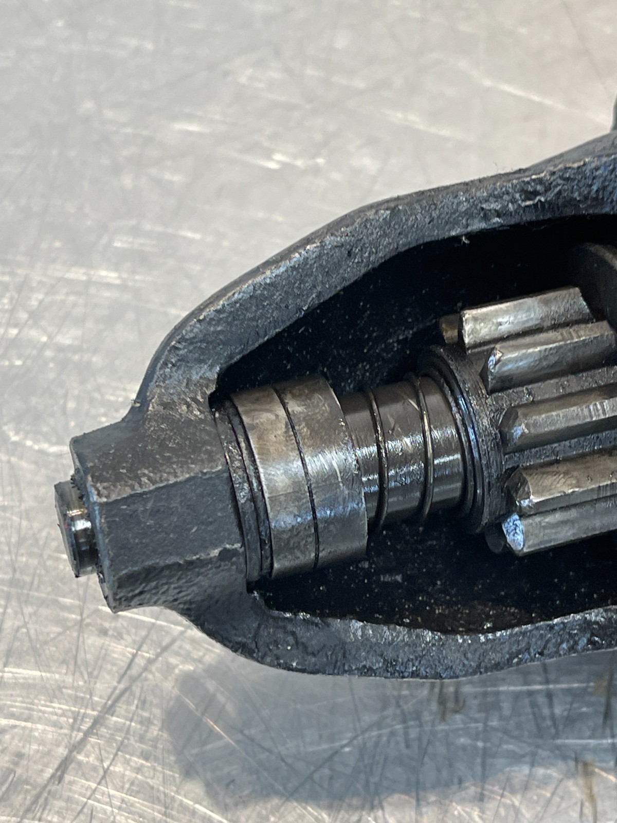 1965 Oliver 1850 Tractor Starter 1107358