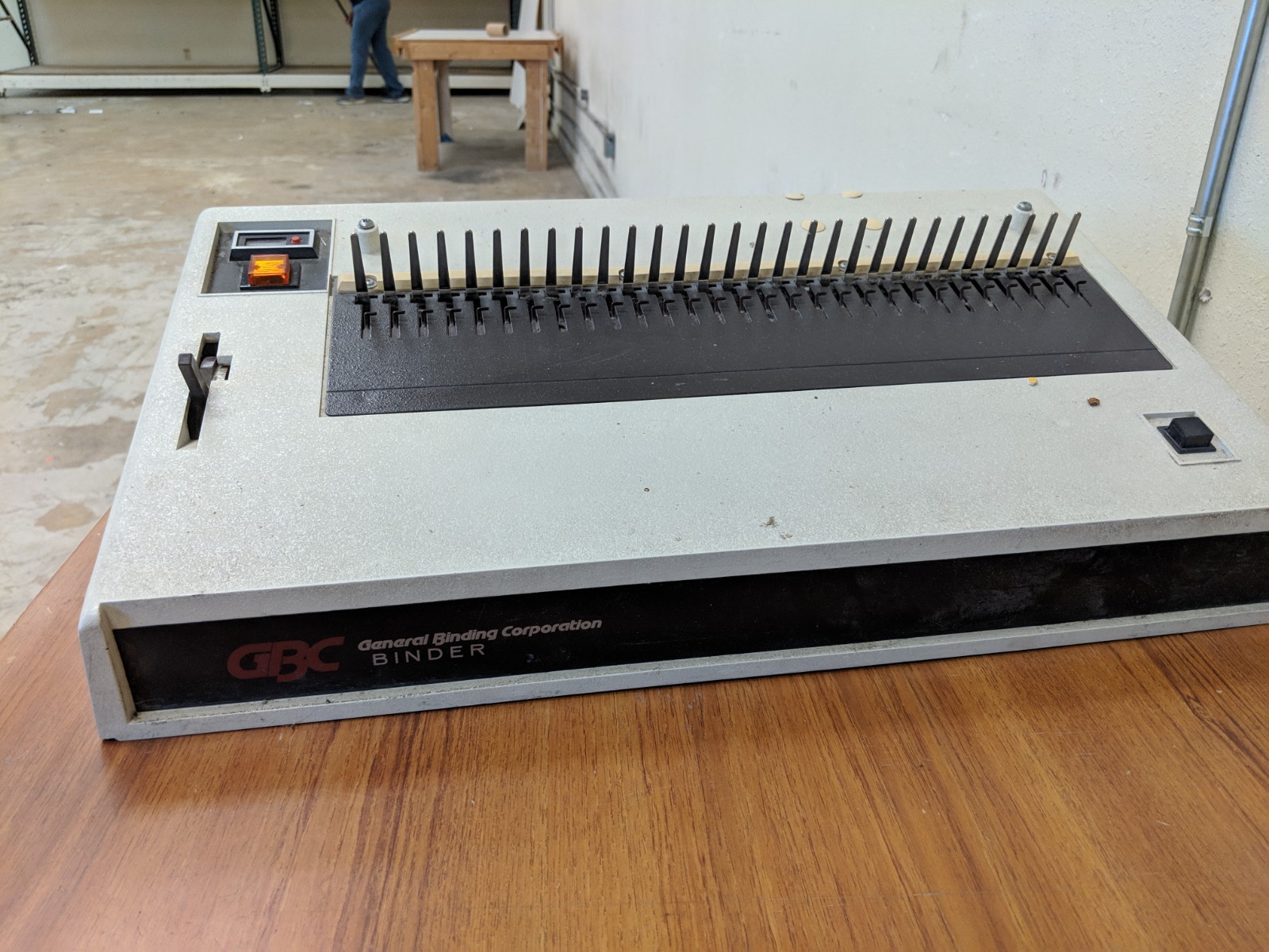 GBC Electric Binder Model No. 110EB-3 173W 60Hz 1 Phase 115V