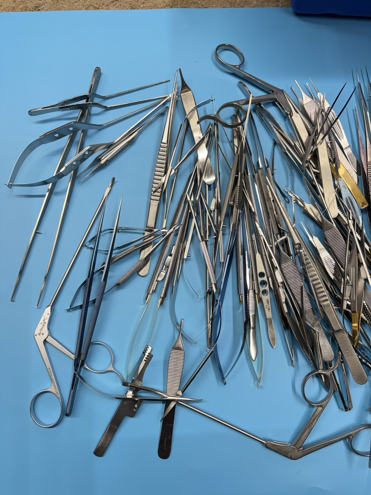 80X Medical Instruments Micro Scissors-Iris Needle Holders Forceps Tweezers