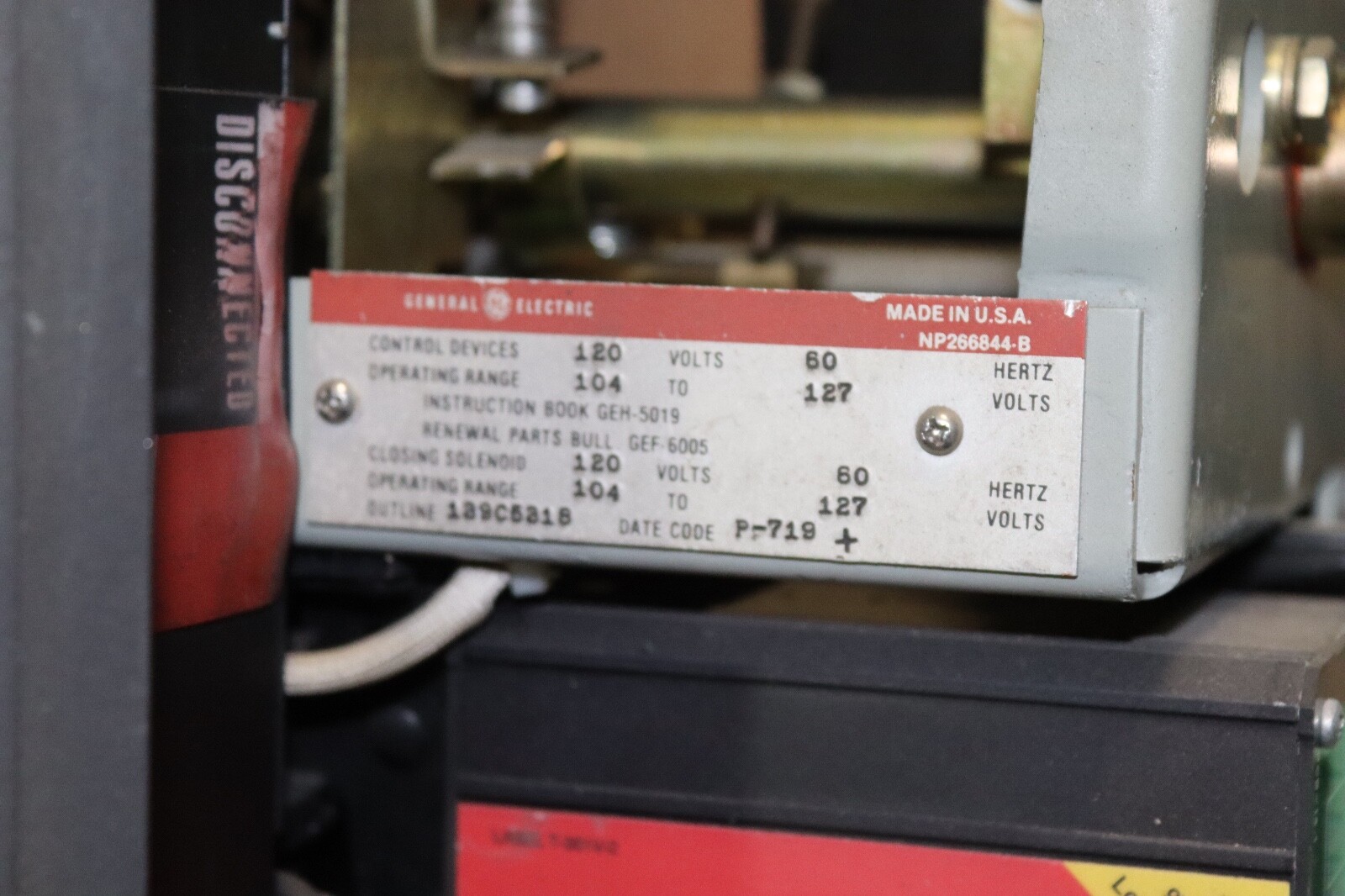 GE AKRU-7D-30S 800 AMP FRAME CIRCUIT BREAKER W/AC-PRO TRIP UNIT