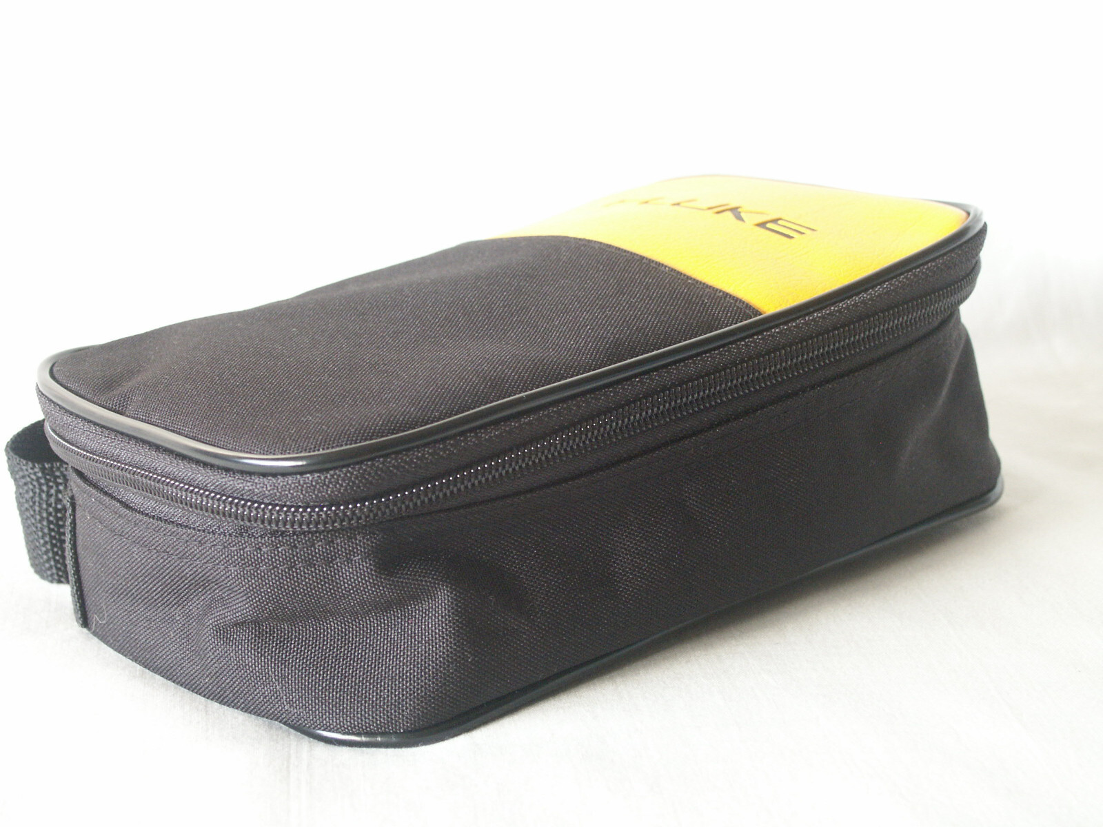 Fluke Soft Carrying Case Bag Lateral Strap 8”x 5”x 2.25” Inner Strap and Pocket