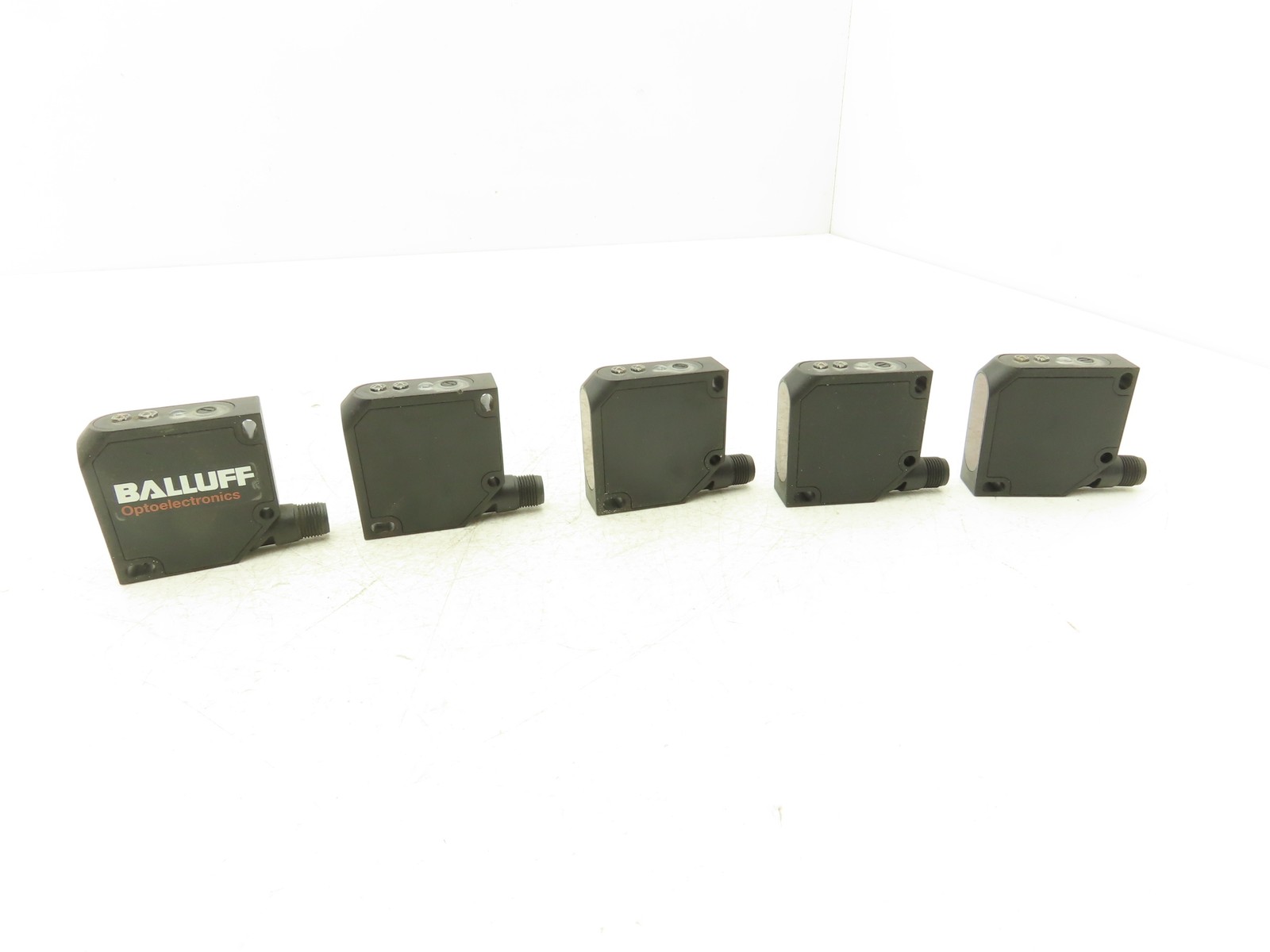 Balluff BOS0089 Cubic Diffuse Sensor w/Different Light Types 60cm Range Lot of 5