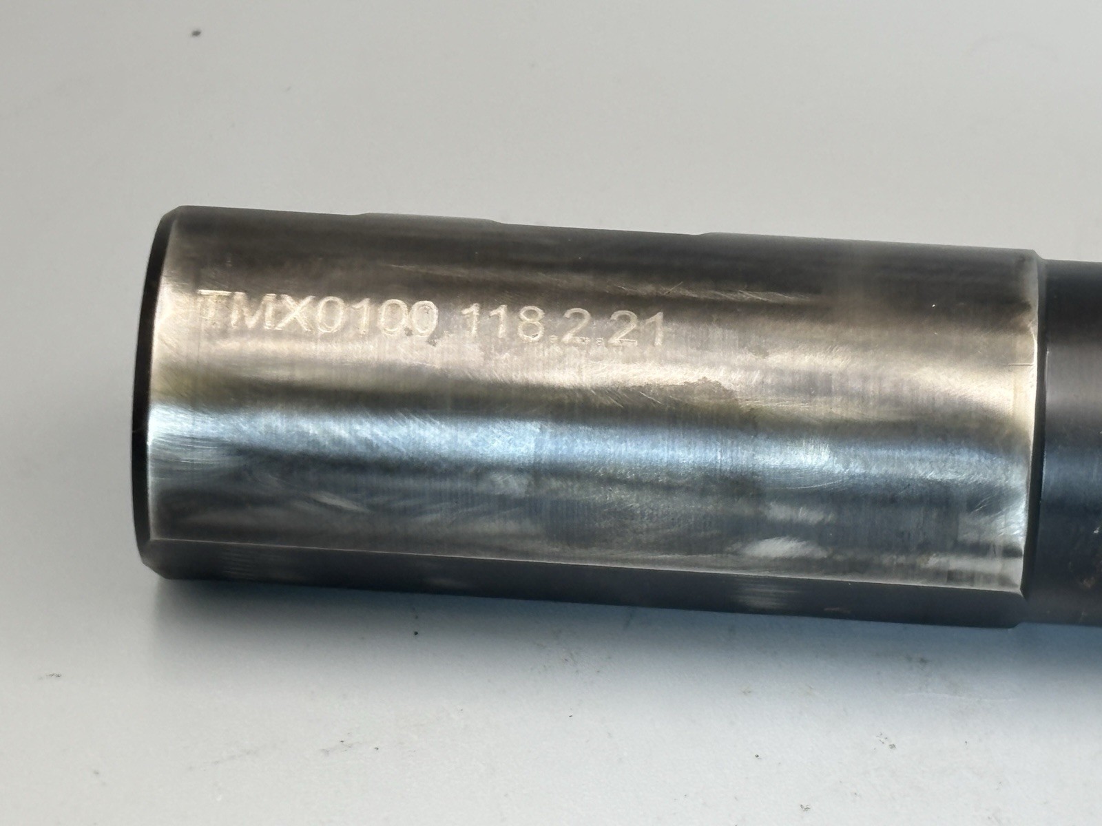STS 1″ TMX0100.118.2.21 Indexable Two Flute Thread Mill 1″ Shank 4-1/4″ OAL