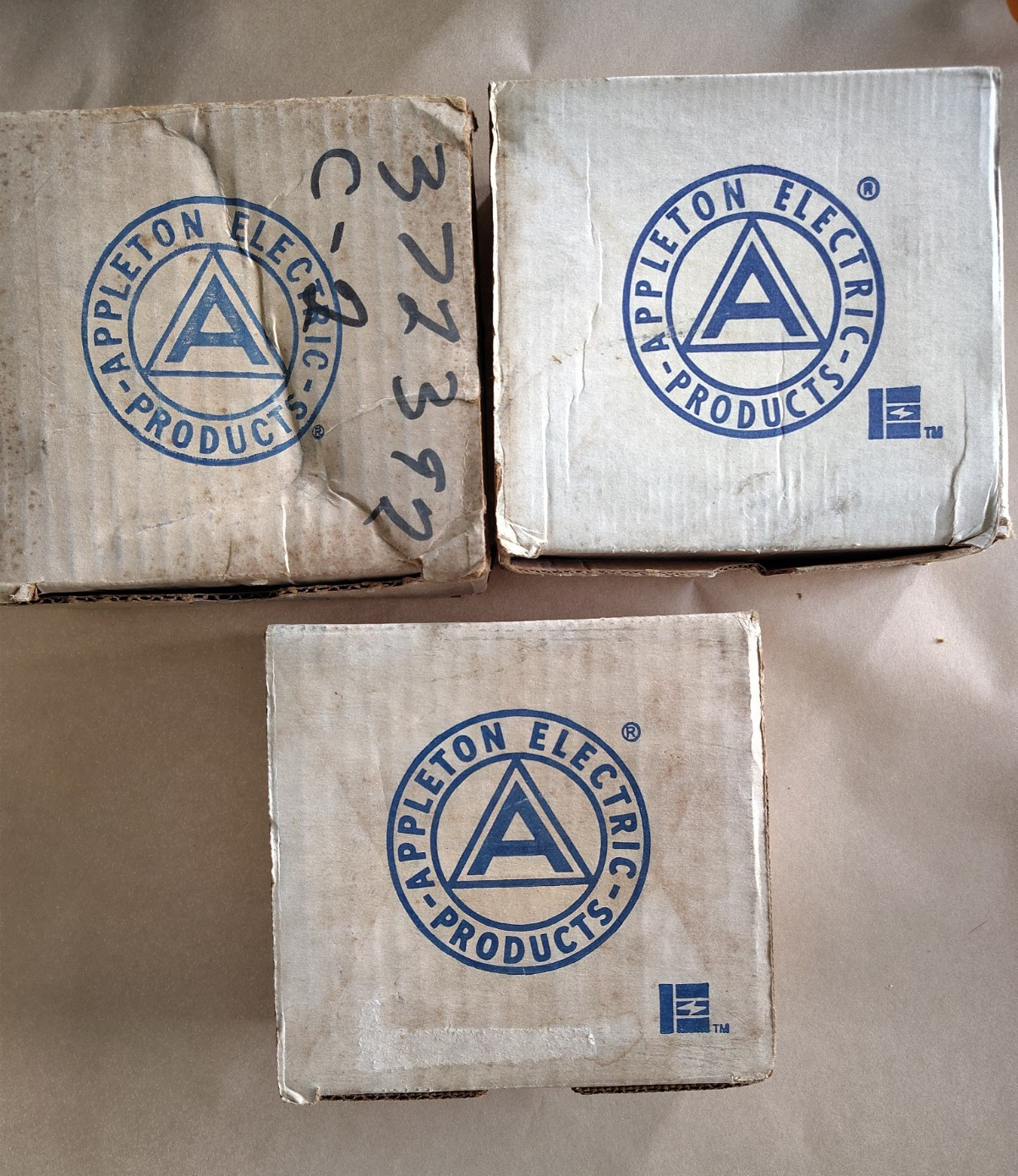 APPLETON 3/4″ MALL IRON FS-FD CD 2GA Cast Device BOX FS-2-75 2 Gang LOT OF 3