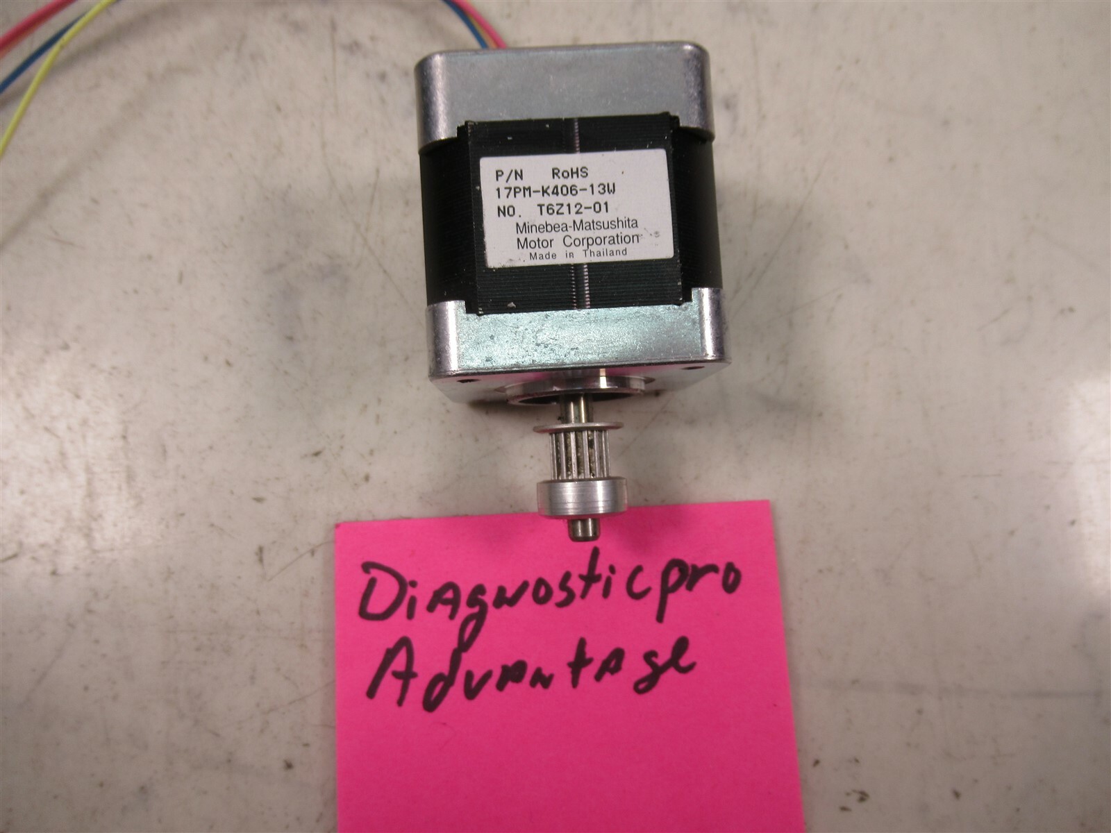 Minebea Matsushita Motor 17PM-K406-13W Stepper Motor T6Z12-01 W/ Gear Shaft