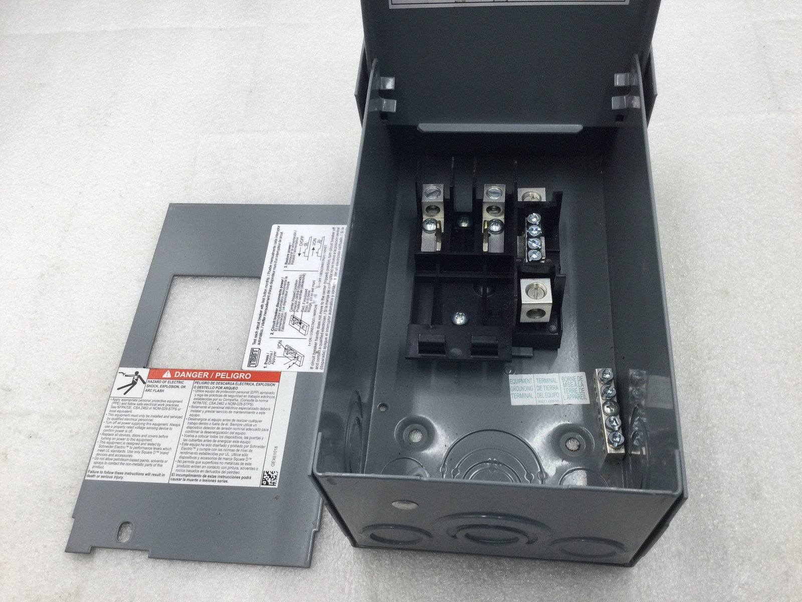 Square D HOME250SPA 50 Amp 1 Phase 3 Wire 120/240V Disconnect/Circuit Breaker