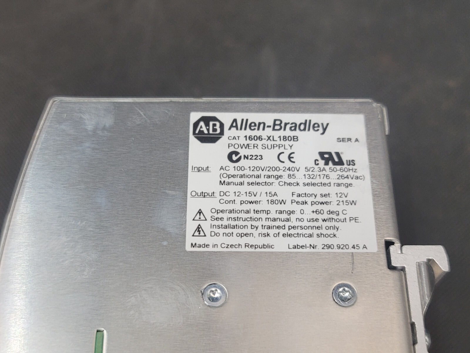 Allen Bradley 1606-XL180B Power Supply Voltage 100-240 v ac