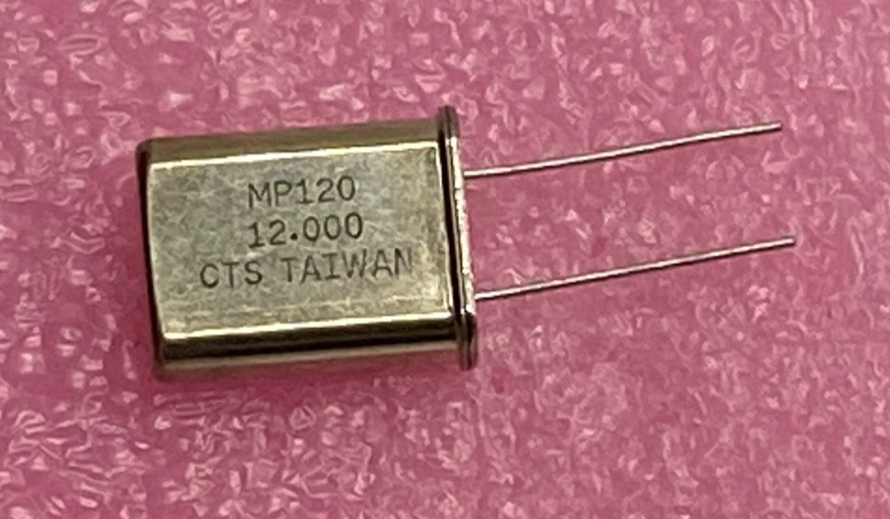 CTS Crystal 12.000mhz HC-49 series CTX058 MP120 12mhz