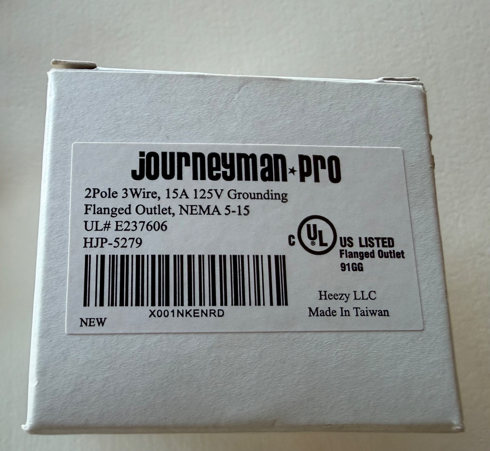 Journeyman-Pro 5279 15 Amp 125 Volt, NEMA 5-15 Flanged Power Outlet Receptacle