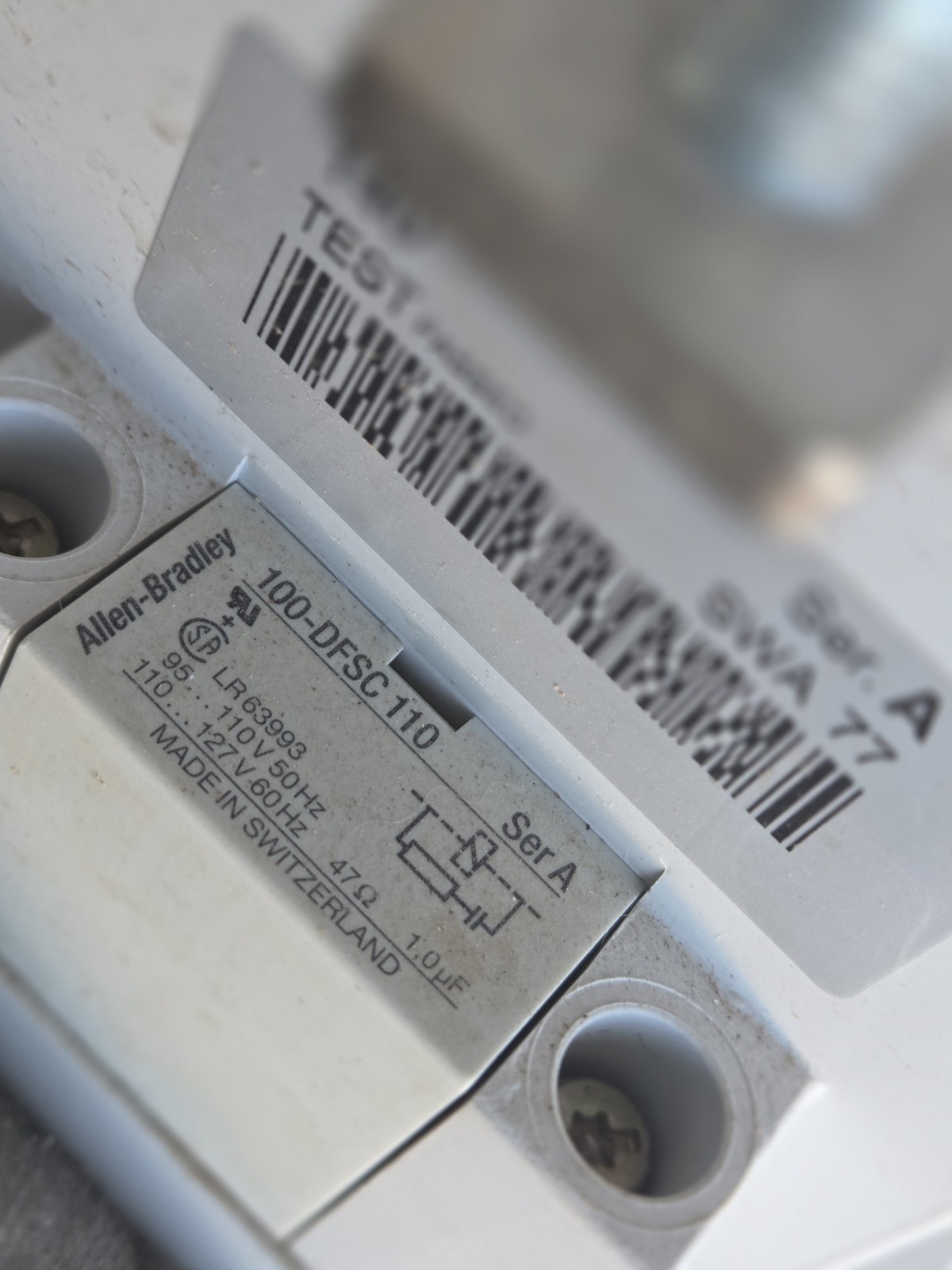A-B Allen Bradley 100-D140 250 Amp 110-127 V Coil
