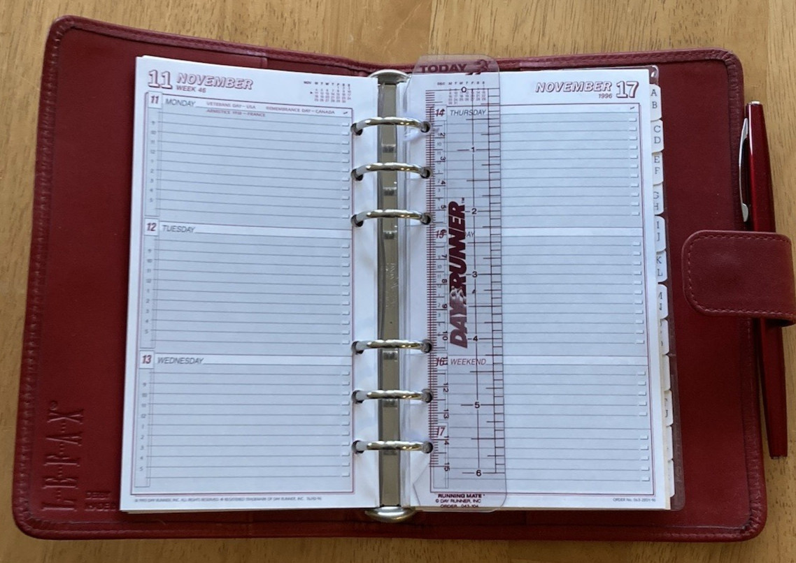 Vintage Filofax Leather Organizer Red USA 1996 from Luttmann’s Luggage 6-ring