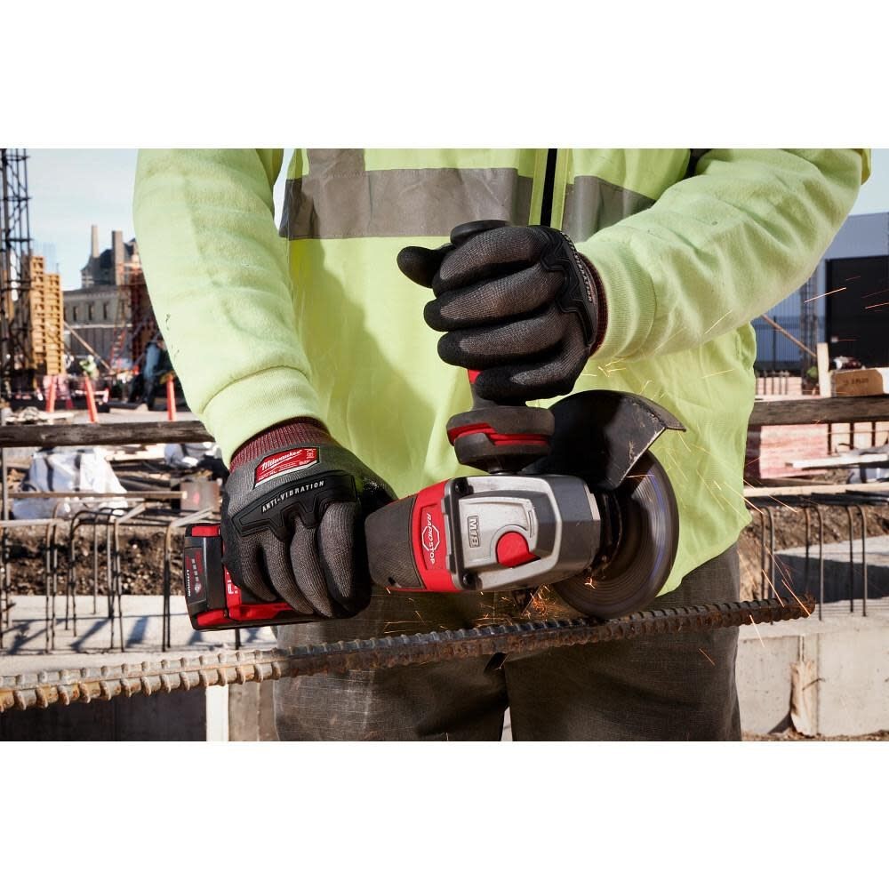 Milwaukee 48-73-8760 Anti-Vibration Cut Level 4 High Dexterity Nitrile Dipped