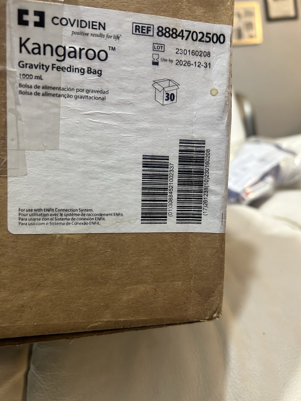 Sealed Box 30ct Kangaroo OMNI Feeding Set Bag 1000mL. Ref B10FD