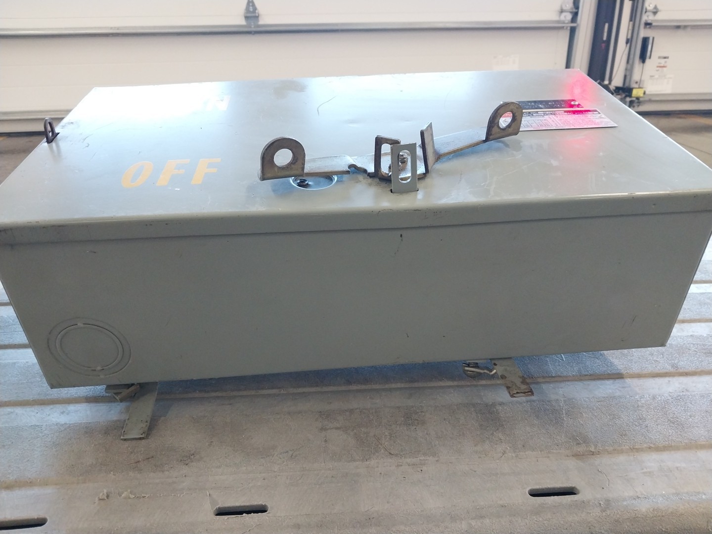 Federal Pacific Electric No Sp1136 100 Amps 600 Volts 3 Poles Fusible Switch