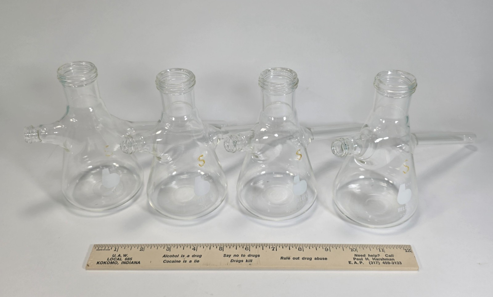 Lot of 4 Bellco 2574-14133 300mL Nephelo Culture Flasks Threaded Sidearm