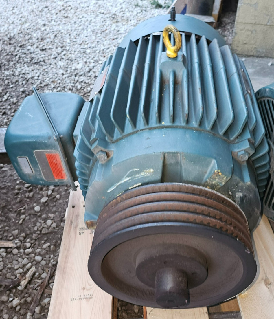 40 Hp Reliance E-Master AC Electric Motor 01MLF85786, 324T Frame 230/460V, 3 ph