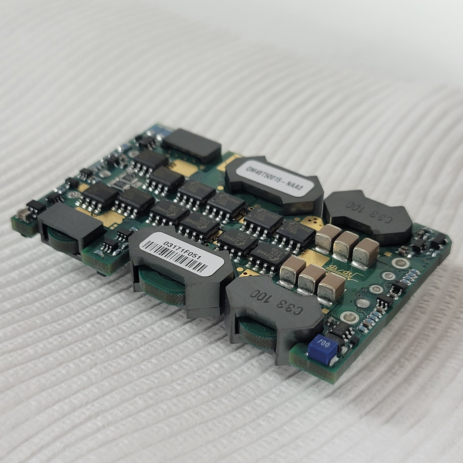 Bel Power / Power-One QM48T50015-NAA0 DC-DC Converter 36-75V In 1.5V 50A 75W