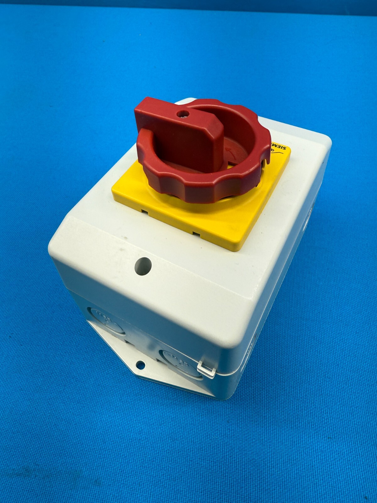 Siemens 3LD2164-OTB53 25A 400V 9.5kW Main Emergency Stop Disconnector Switch