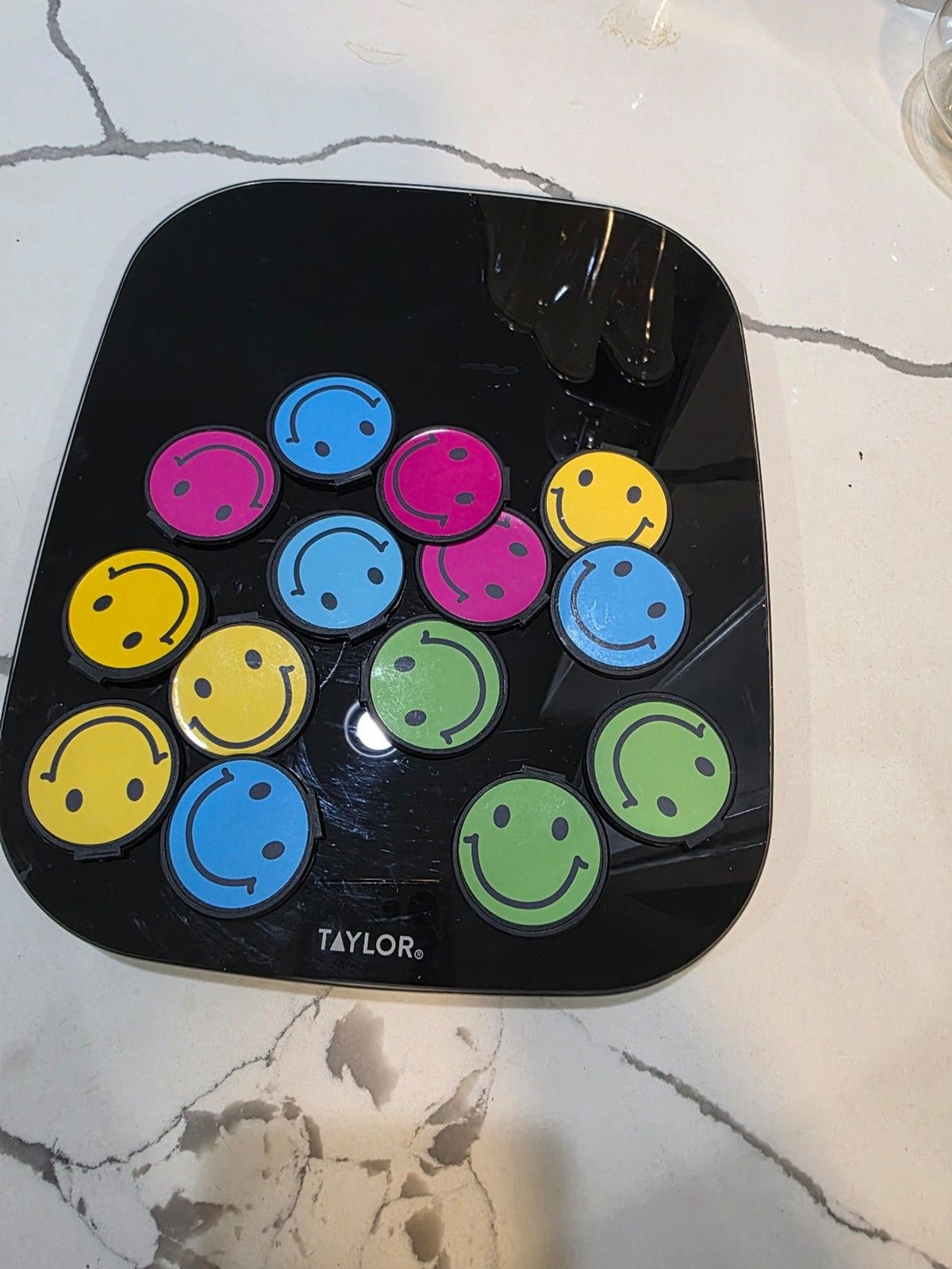 Smiley FACE Bookmarks for Kids Clip Over The Page Bookmarks Set of 14 g