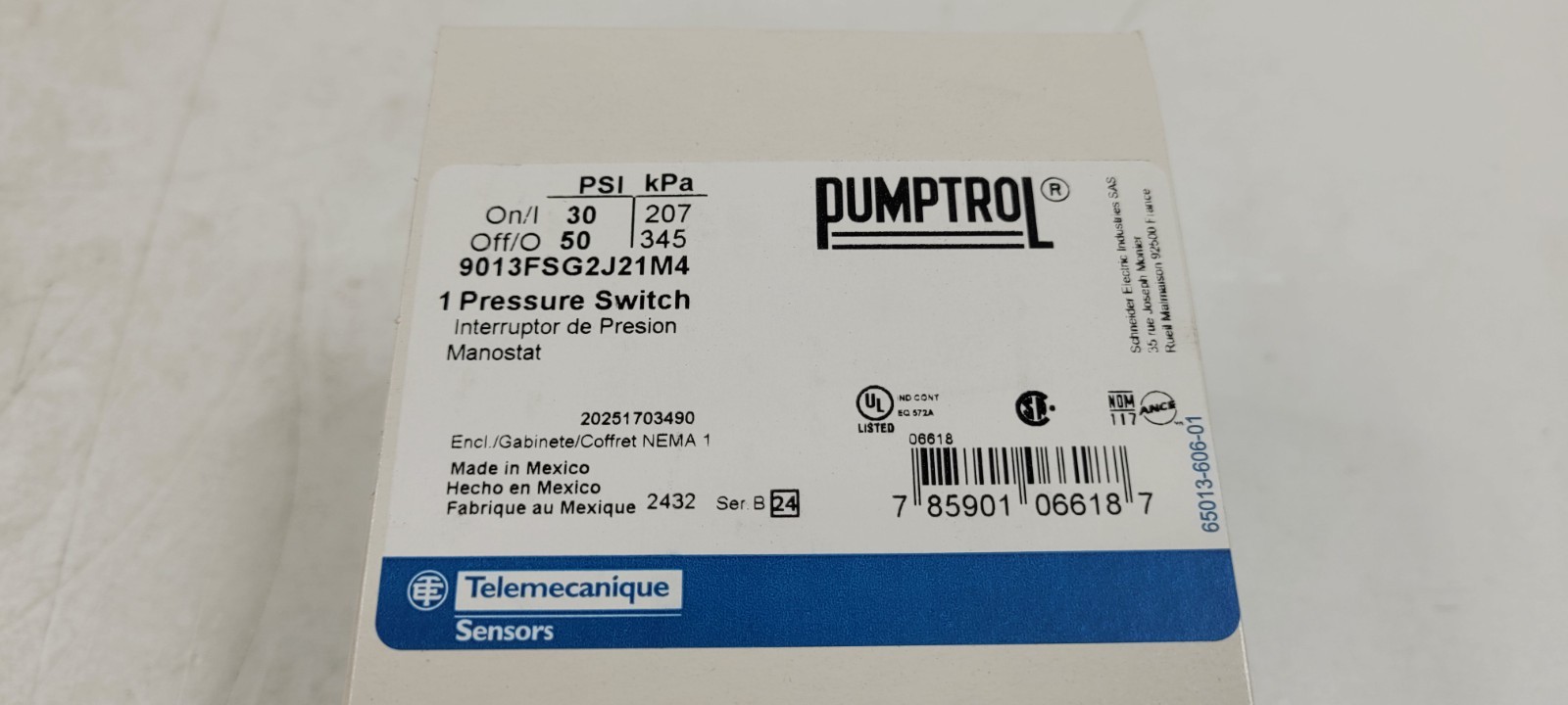 SQUARE D 9013FSG2J21M4 Pressure Switch Diaphragm 1/4” FNPS, DPST – NEW