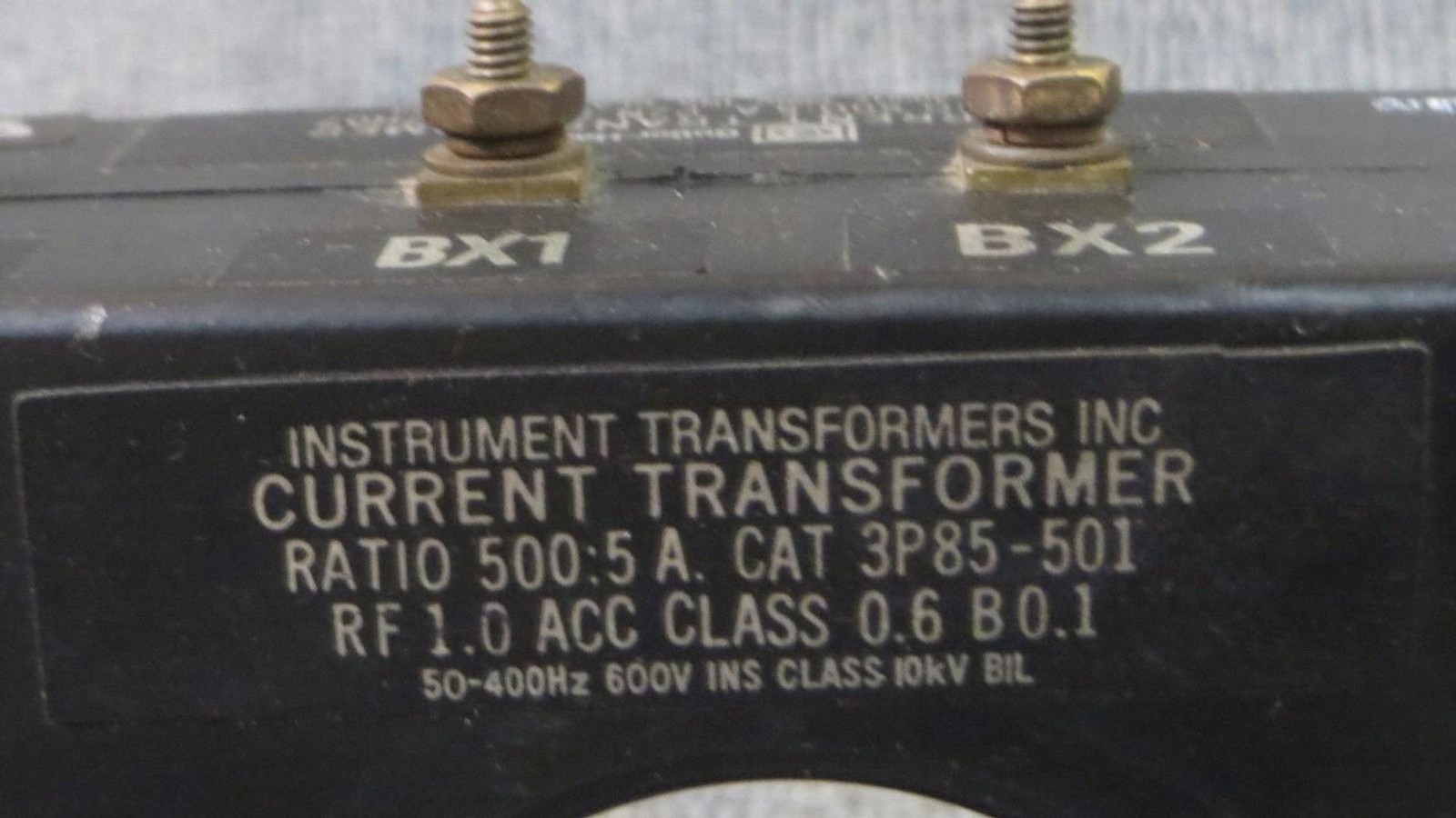 CUTLER HAMMER CURRENT TRANSFORMER 500:5A / 50-400 Hz # 2092A37H07 # 3P85-501
