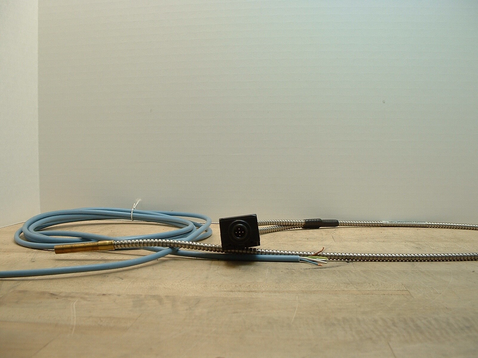 Banner Engineering R55FVQ + Cables