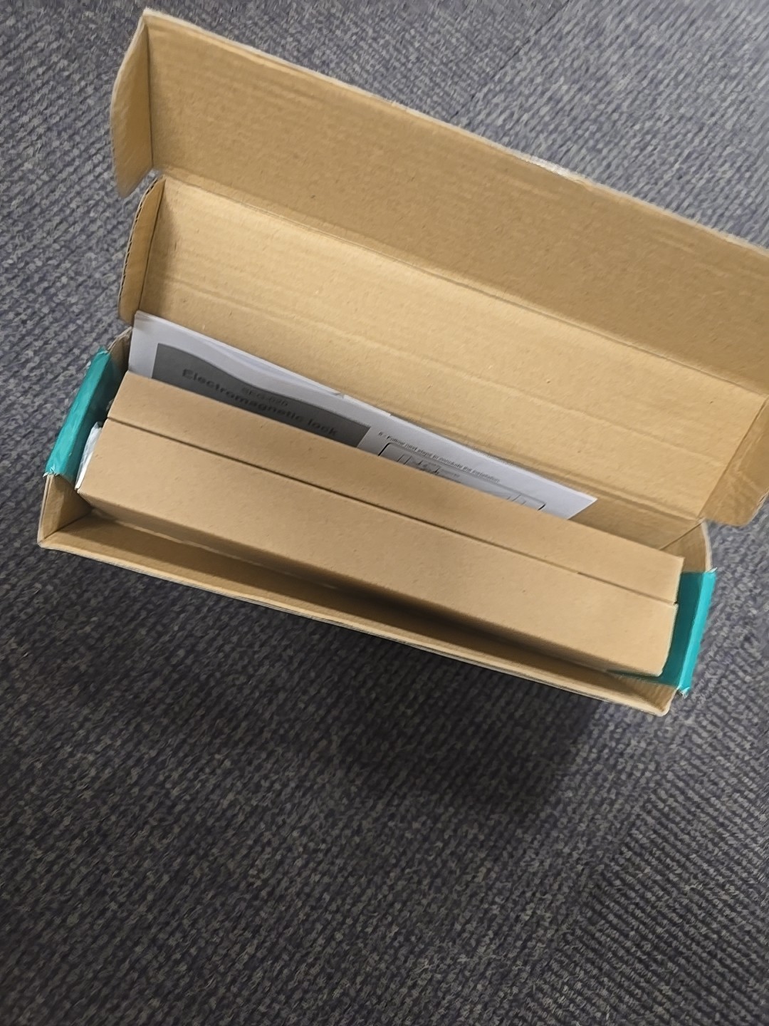 Electromagnetic Lock with 600Pound Holding Force.