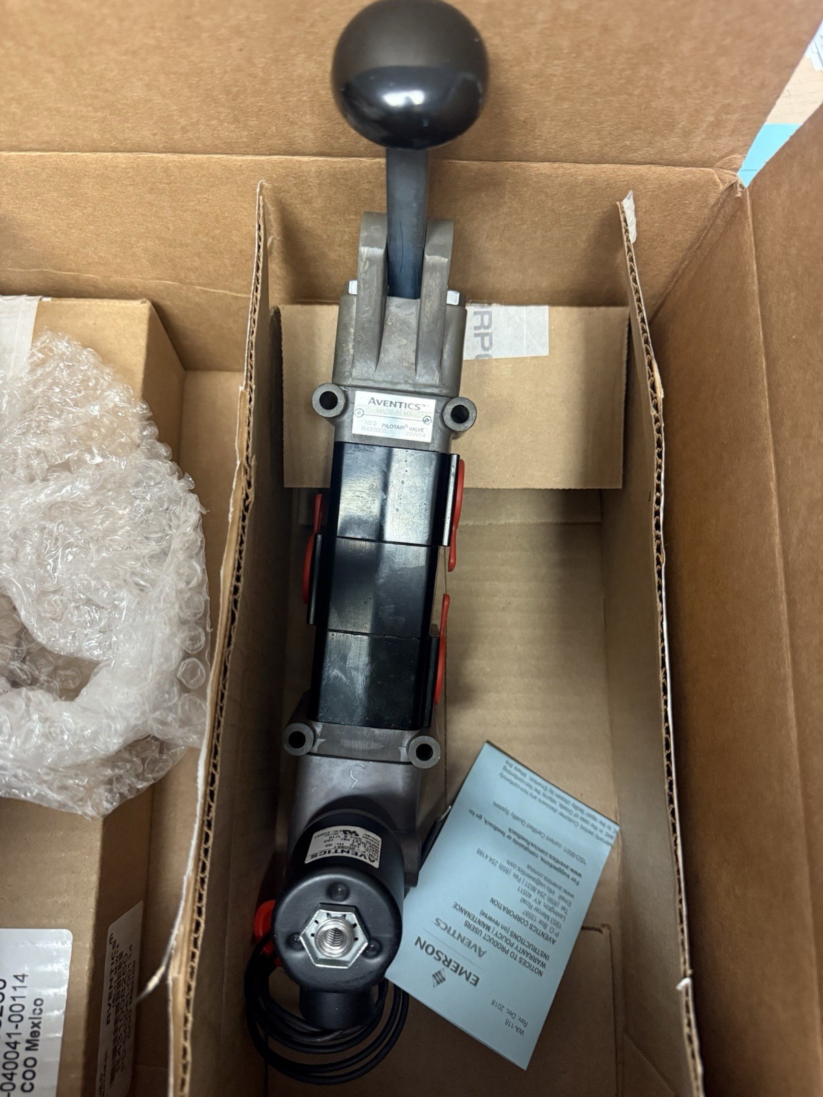 Genuine Rexroth Pilotair AventicsR431008260 manual air control valve/electric12v