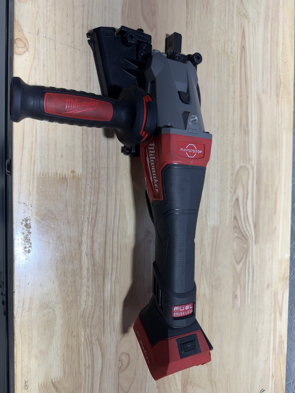 Milwaukee 3675-20 M18 FUEL™ #10 (1-1/4″) Rebar Cutter
