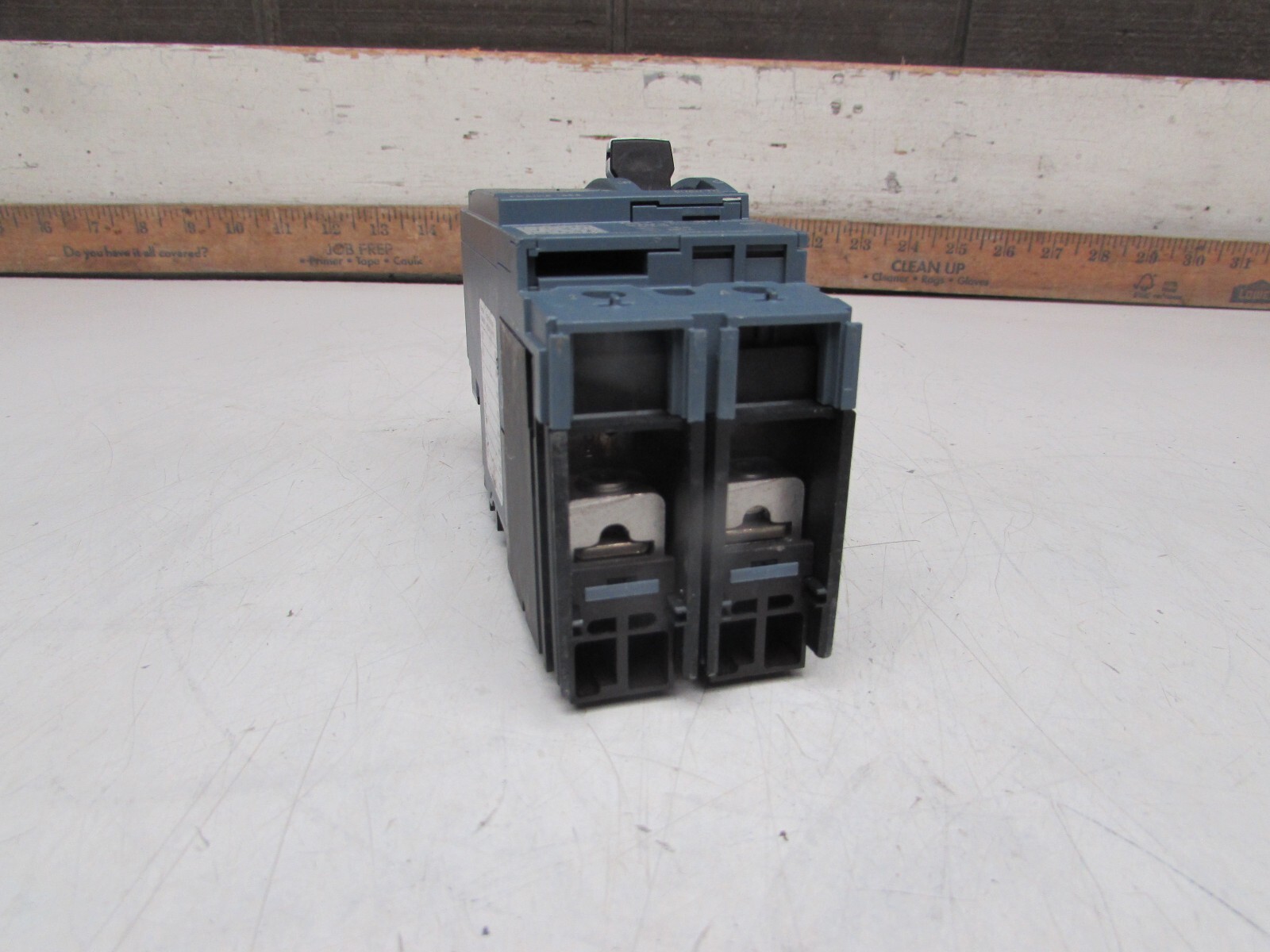 SIEMENS 3VA4195-4ED24-0AA0 ,CIRCUIT BREAKER, 2P/15A /480V /25kA MAKE OFFER!