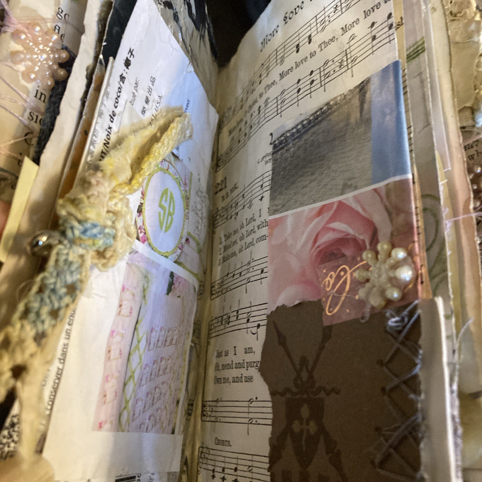 Junk Journal, Grungy, Blooming Table, Coffee Stain