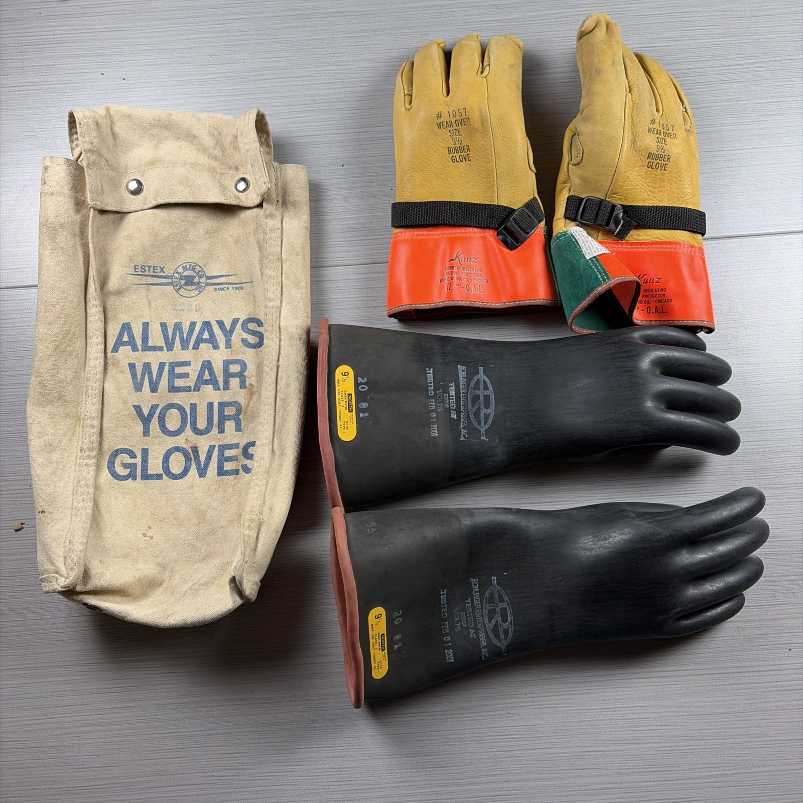 SALISBURY/NORTH SIZE 9 1/2 D120 CLASS 2 TYPE I 17000V LINEMAN GLOVES with BAG