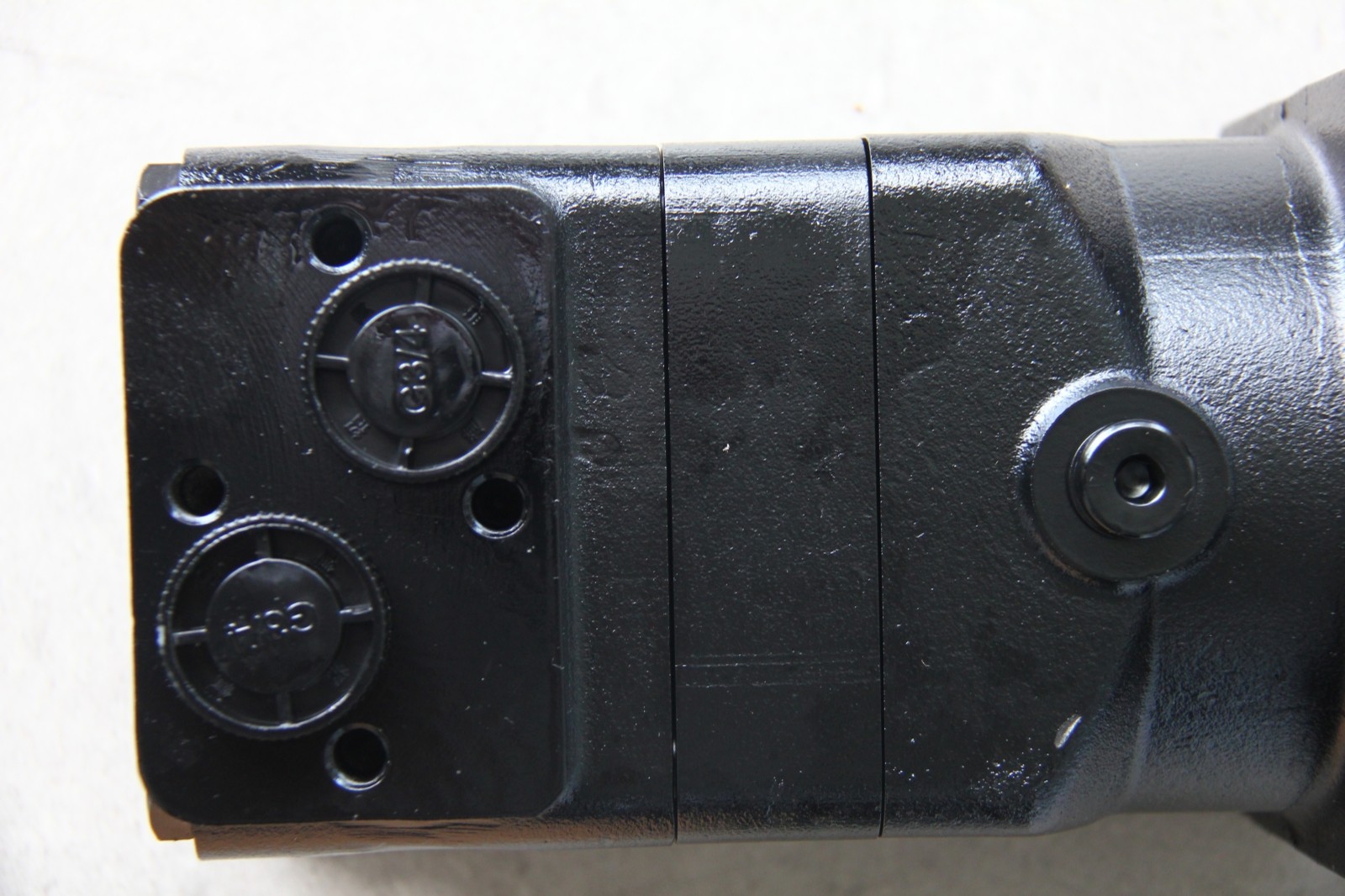 Hydraulic Drive Motor FOR Case 1838 1840 Skid Steer Loaders 141387A2 230 G2U