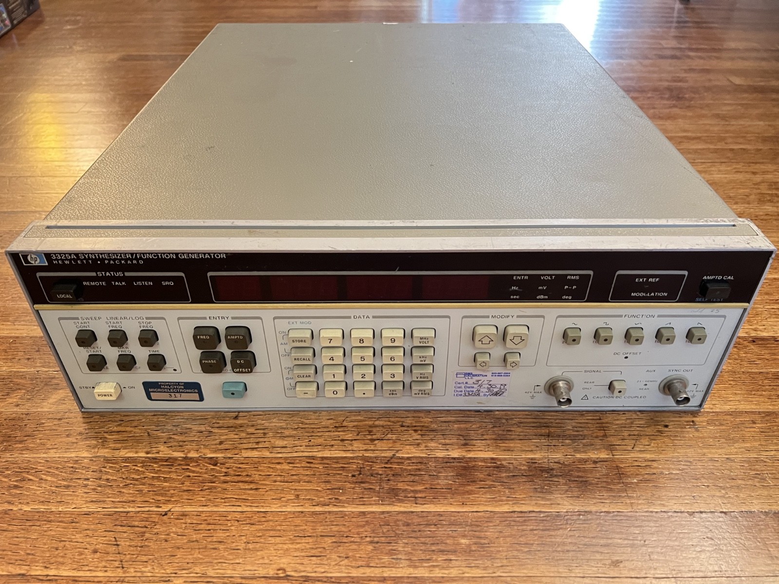 Hewlett Packard HP 3325A Synthesizer/Function Generator