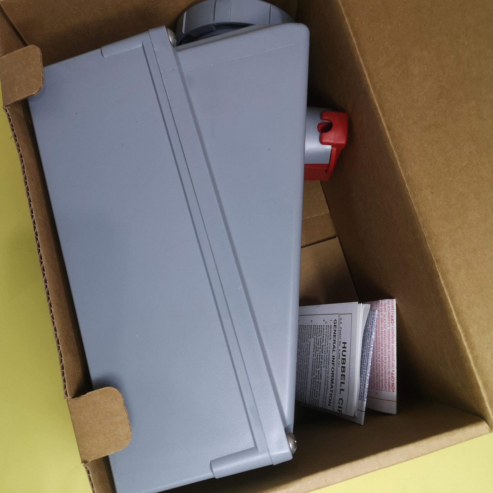 Hubbell HBL430MI7W Mechanical Interlock Device