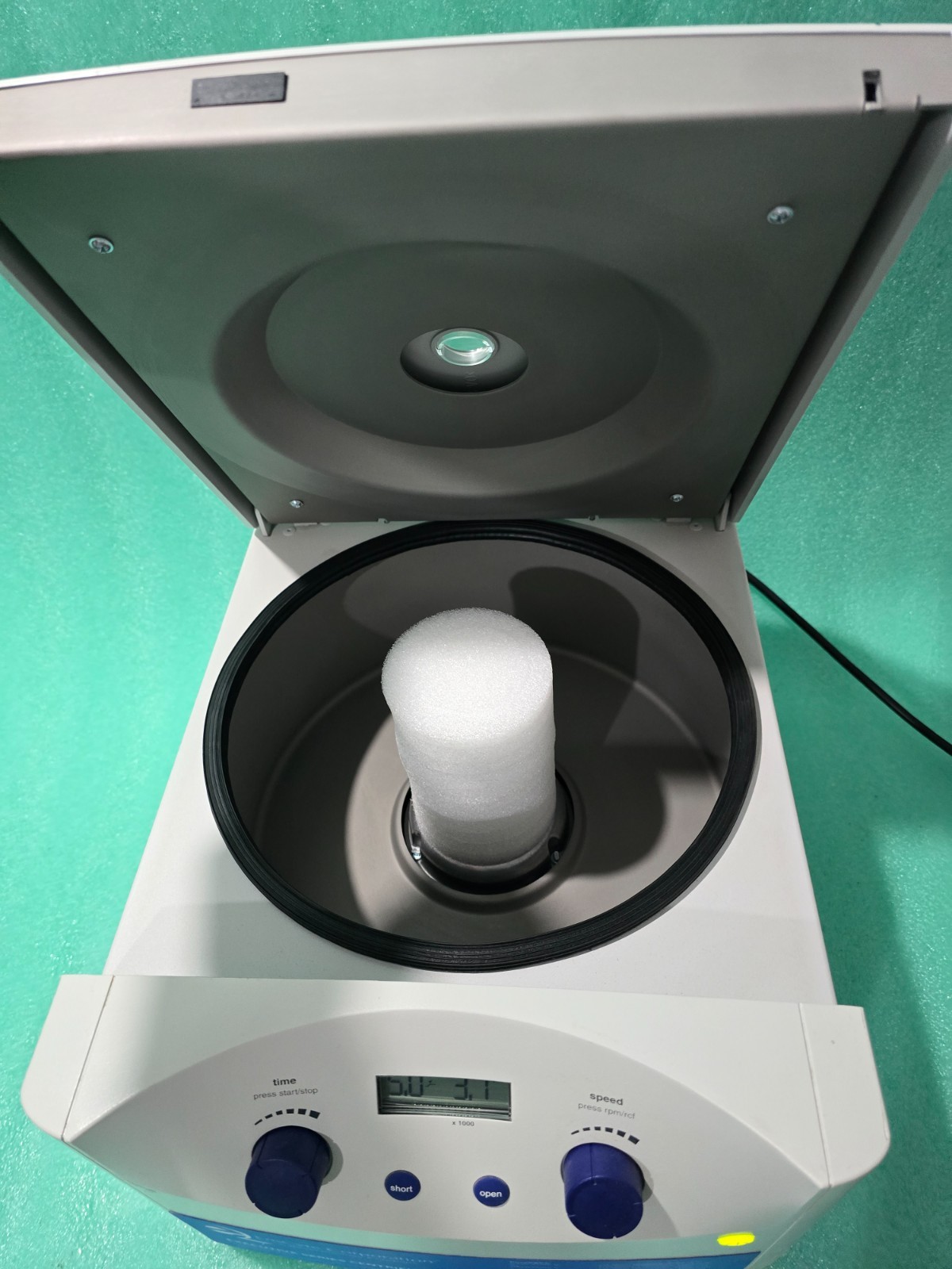 EmCyte Executive Series Centrifuge II 230V